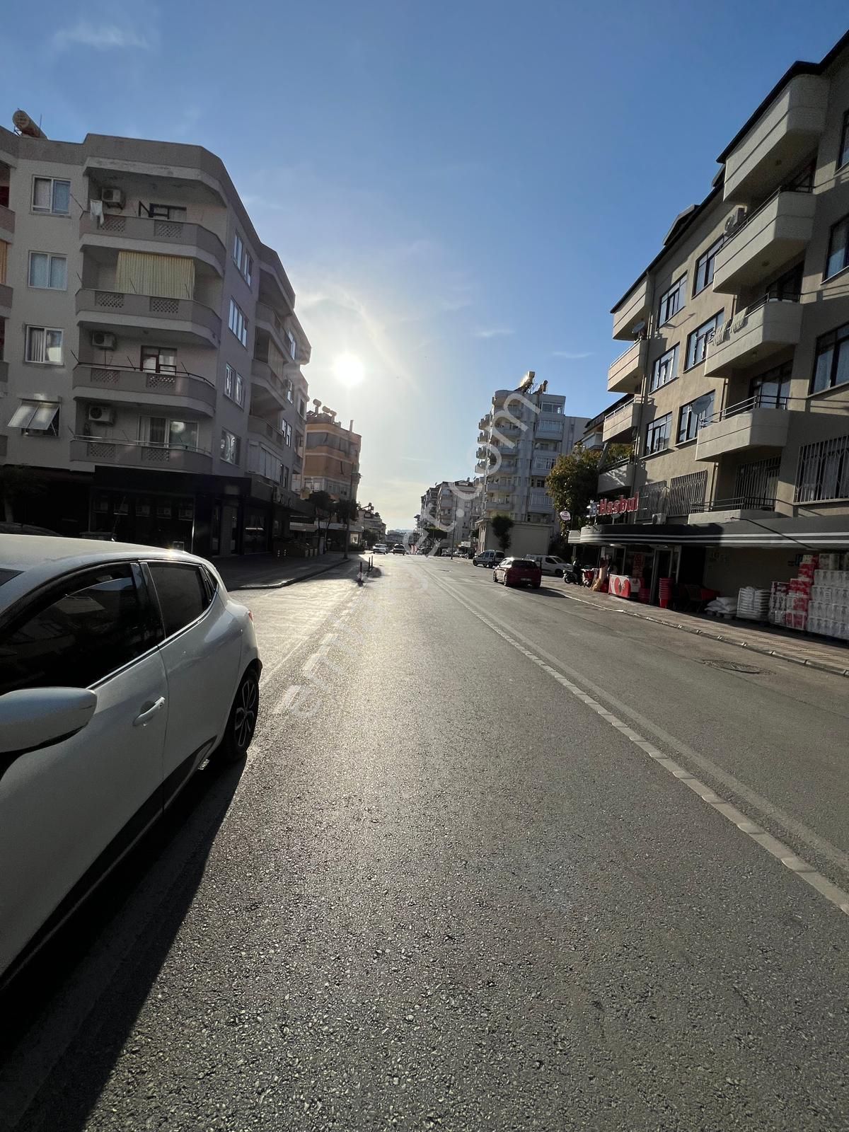 Alanya Sugözü Mah.hasbul Cvr.satılık 41 M2 Depolu Dükkan
