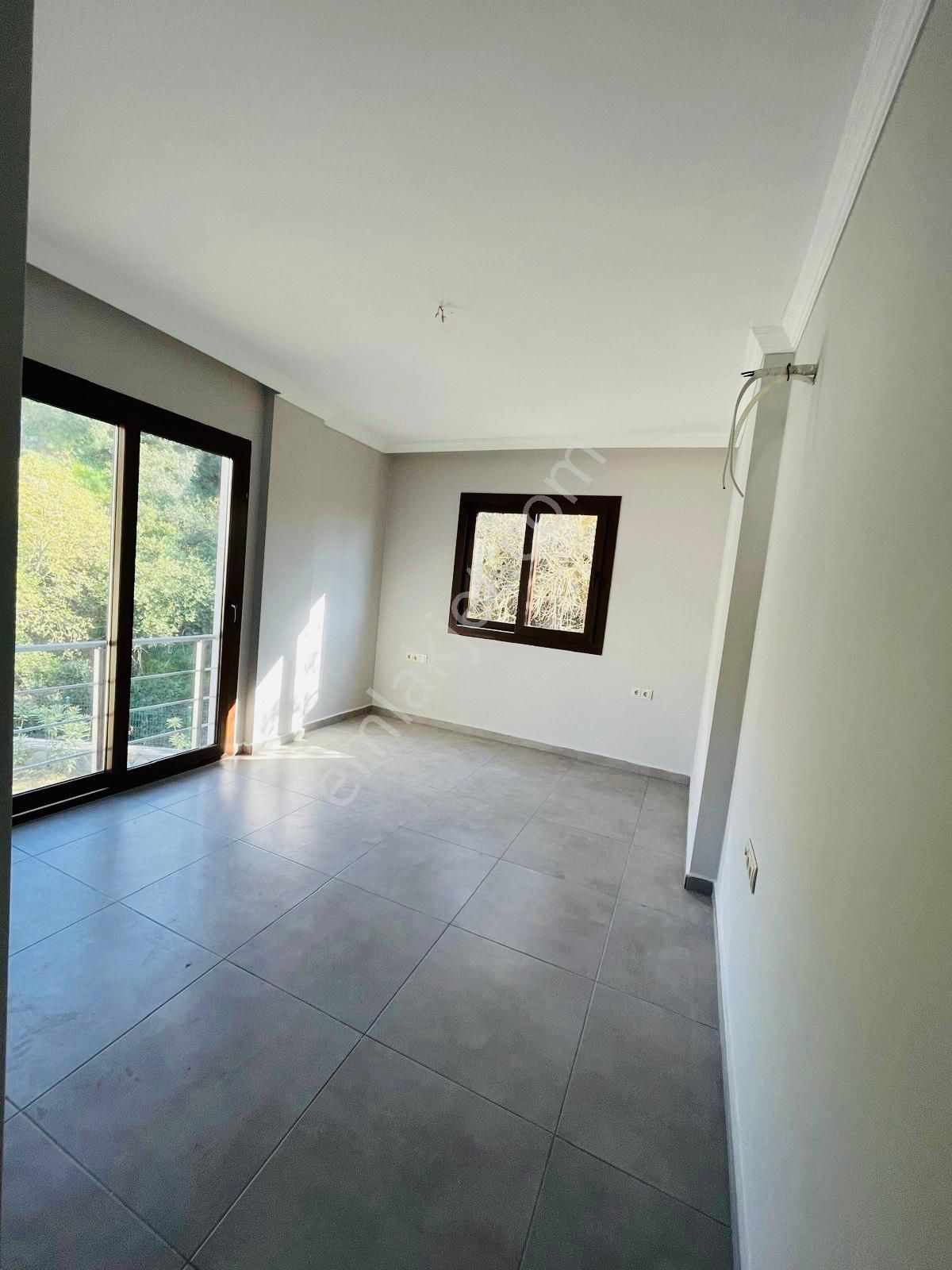 Bağla Yolu Üzerinde 2+1 Üst Kat Daire - Görsel 16