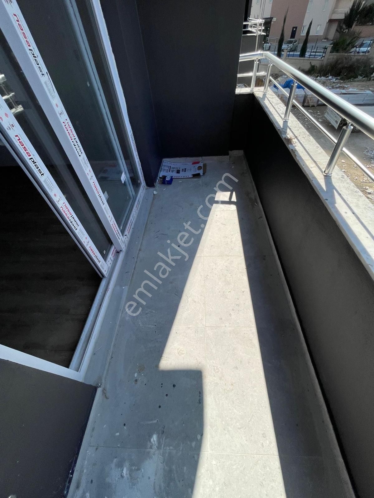 Emr'den Kredili 1+1 Lüks Daire - Görsel 3