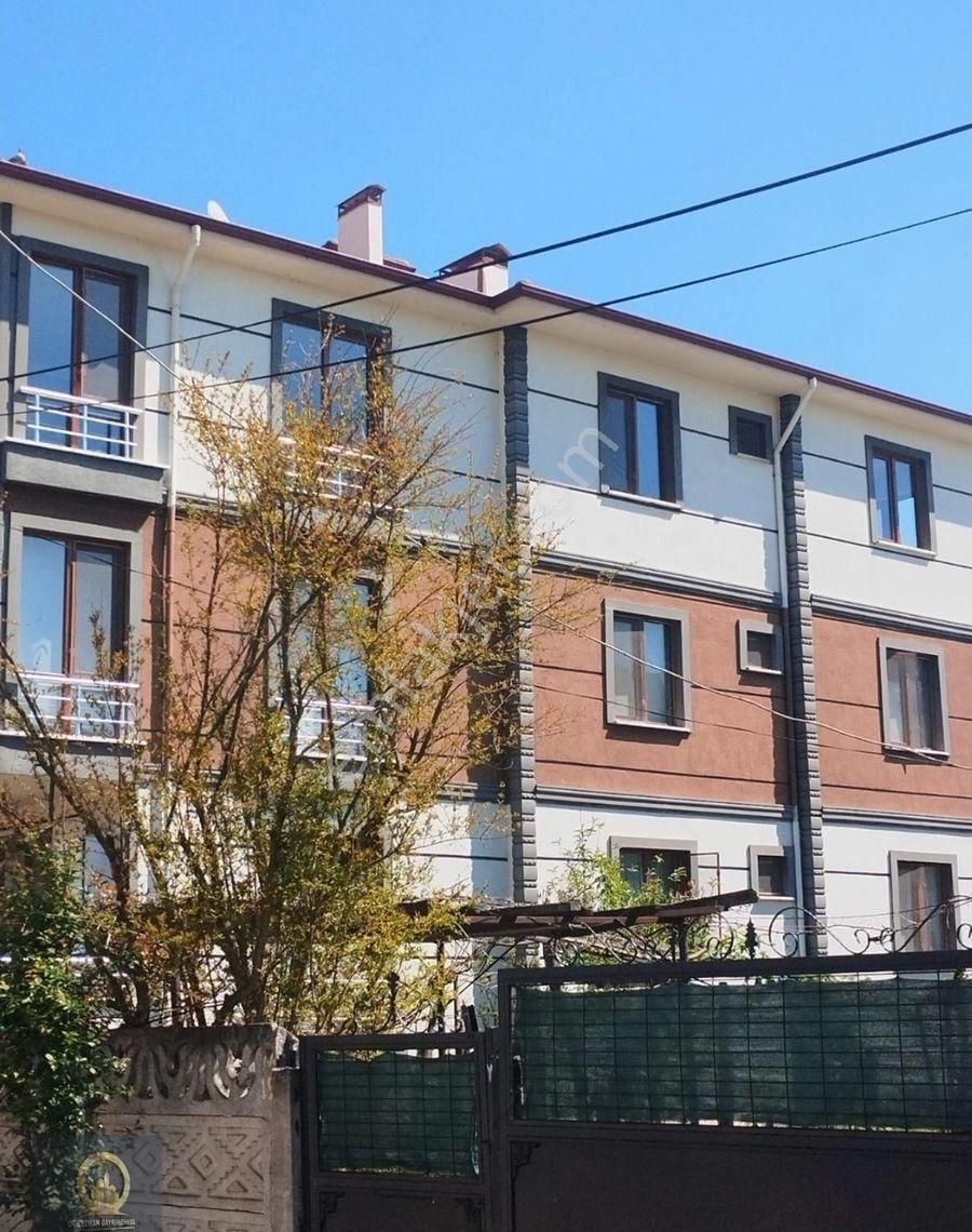 Öğretmen'den Eşyalı Satılık 3+1 Fırsat Daire