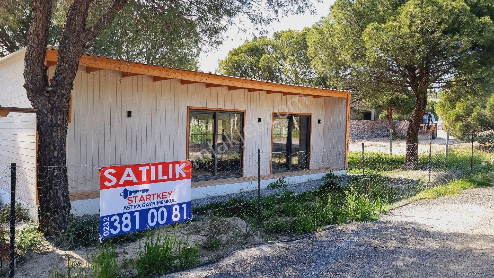 Menderes Küner'de 500 M2 Arsa İçinde 80m2 Ahşap Satılık Ev