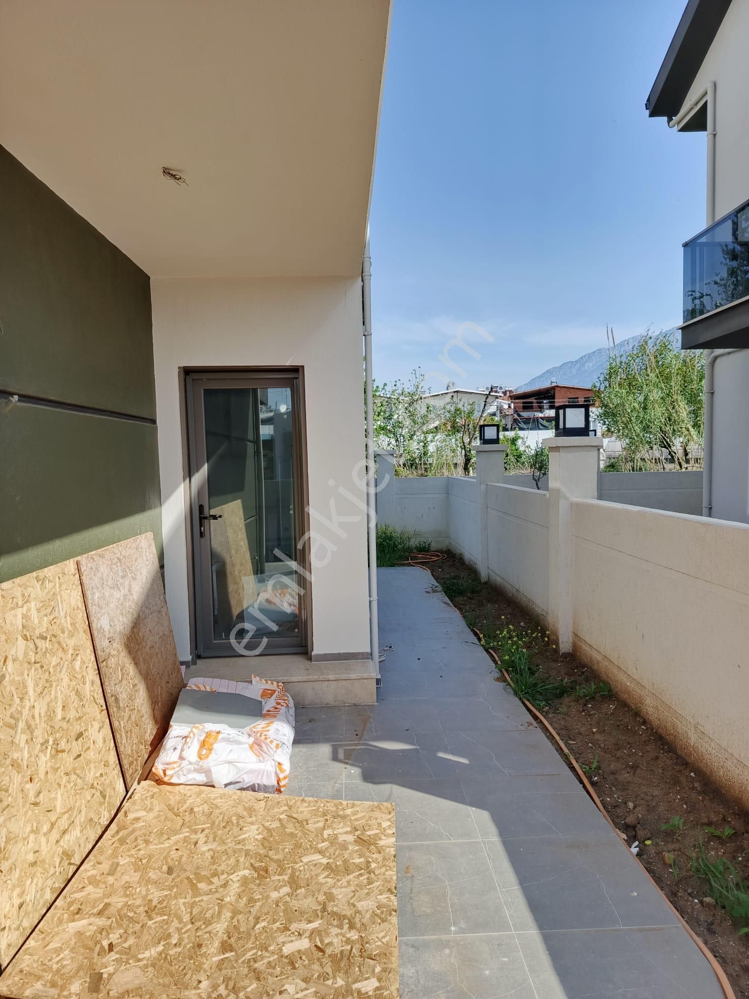 Stop’tan Çatalarık’ta 4+1 Havuzlu Tripleks Villa - Görsel 4