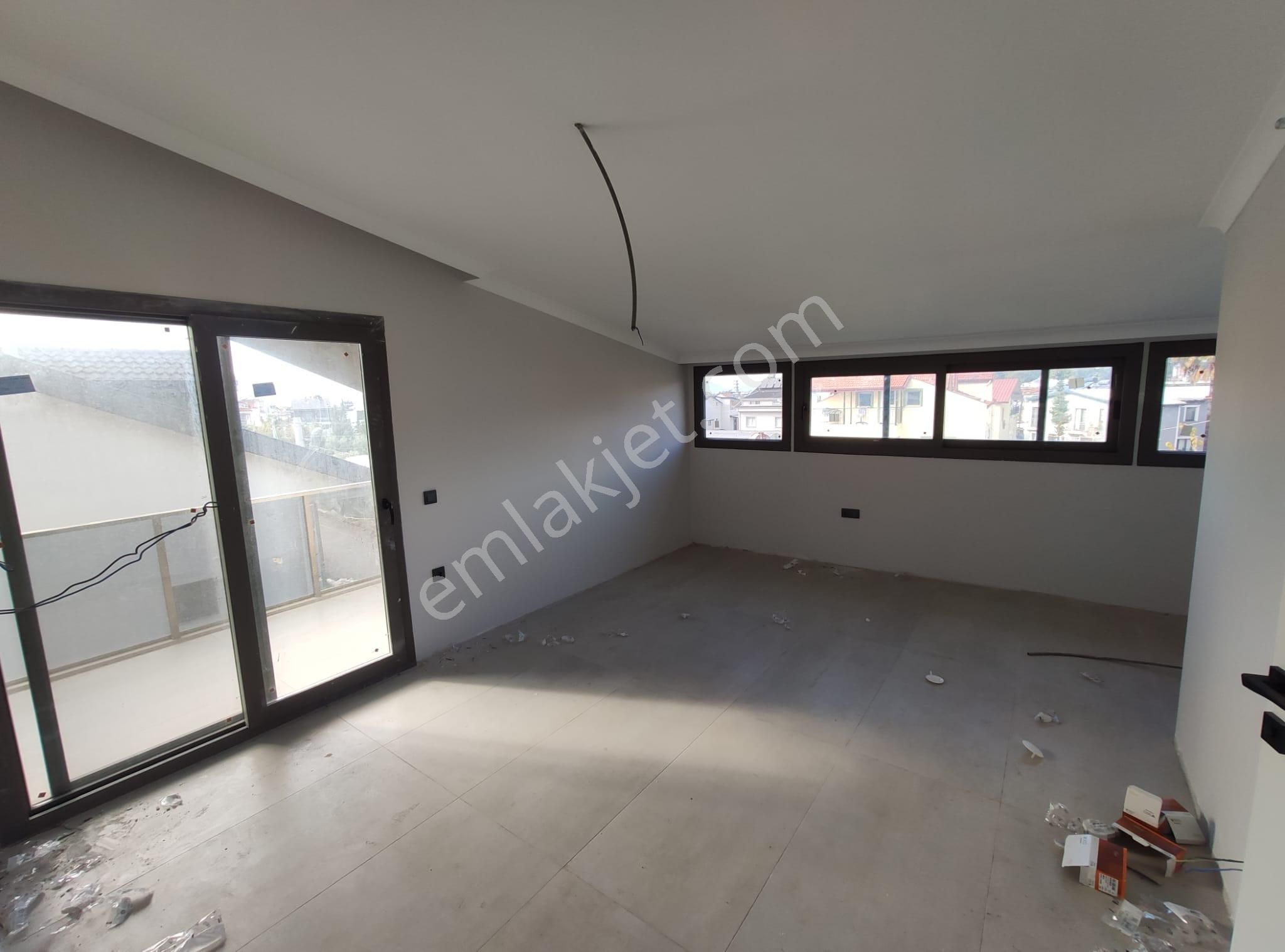 Stop’tan Çatalarık’ta 4+1 Havuzlu Tripleks Villa - Görsel 28