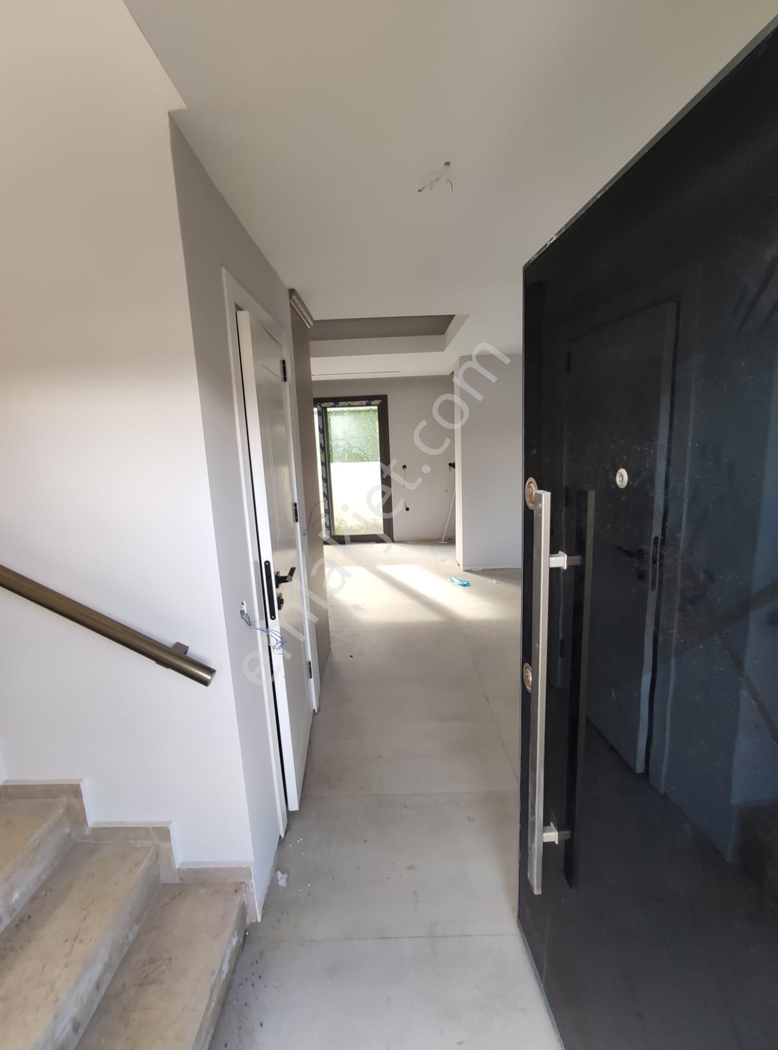 Stop’tan Çatalarık’ta 4+1 Havuzlu Tripleks Villa - Görsel 9