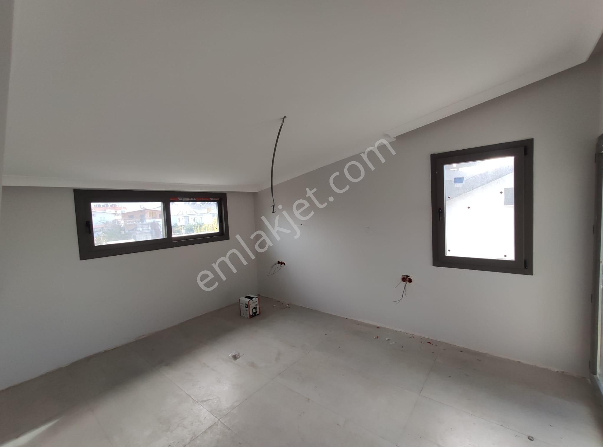 Stop’tan Çatalarık’ta 4+1 Havuzlu Tripleks Villa - Görsel 25