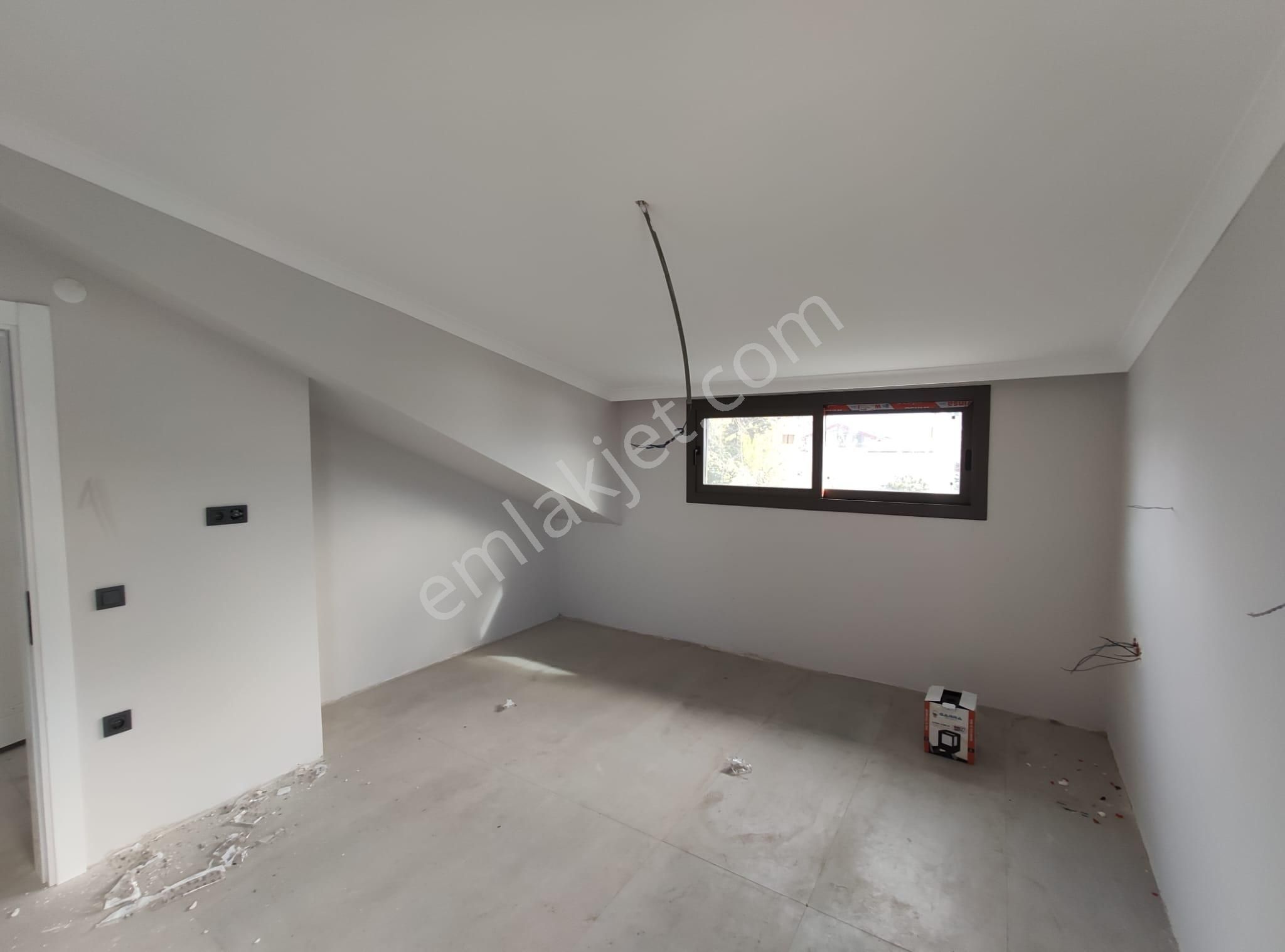 Stop’tan Çatalarık’ta 4+1 Havuzlu Tripleks Villa - Görsel 30