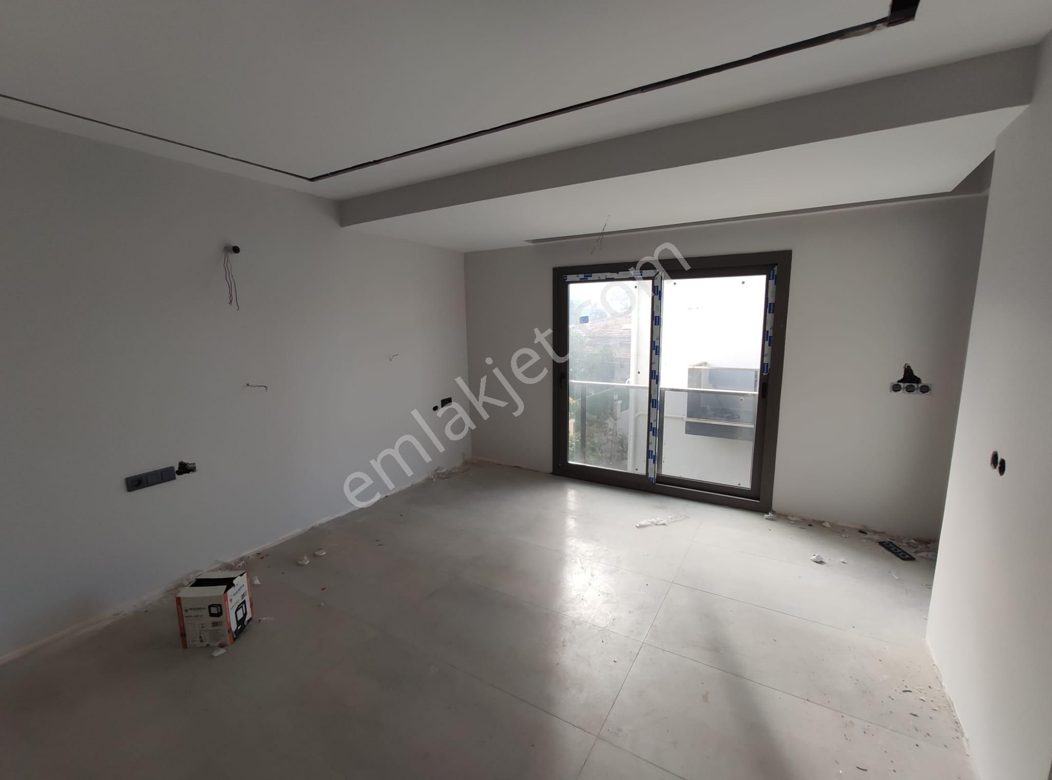 Stop’tan Çatalarık’ta 4+1 Havuzlu Tripleks Villa - Görsel 3