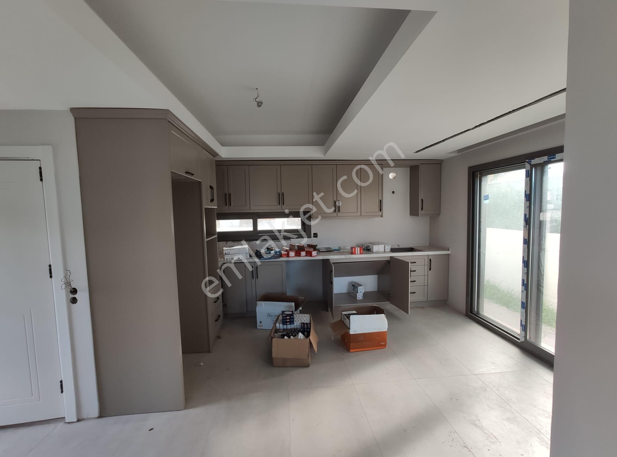 Stop’tan Çatalarık’ta 4+1 Havuzlu Tripleks Villa - Görsel 15