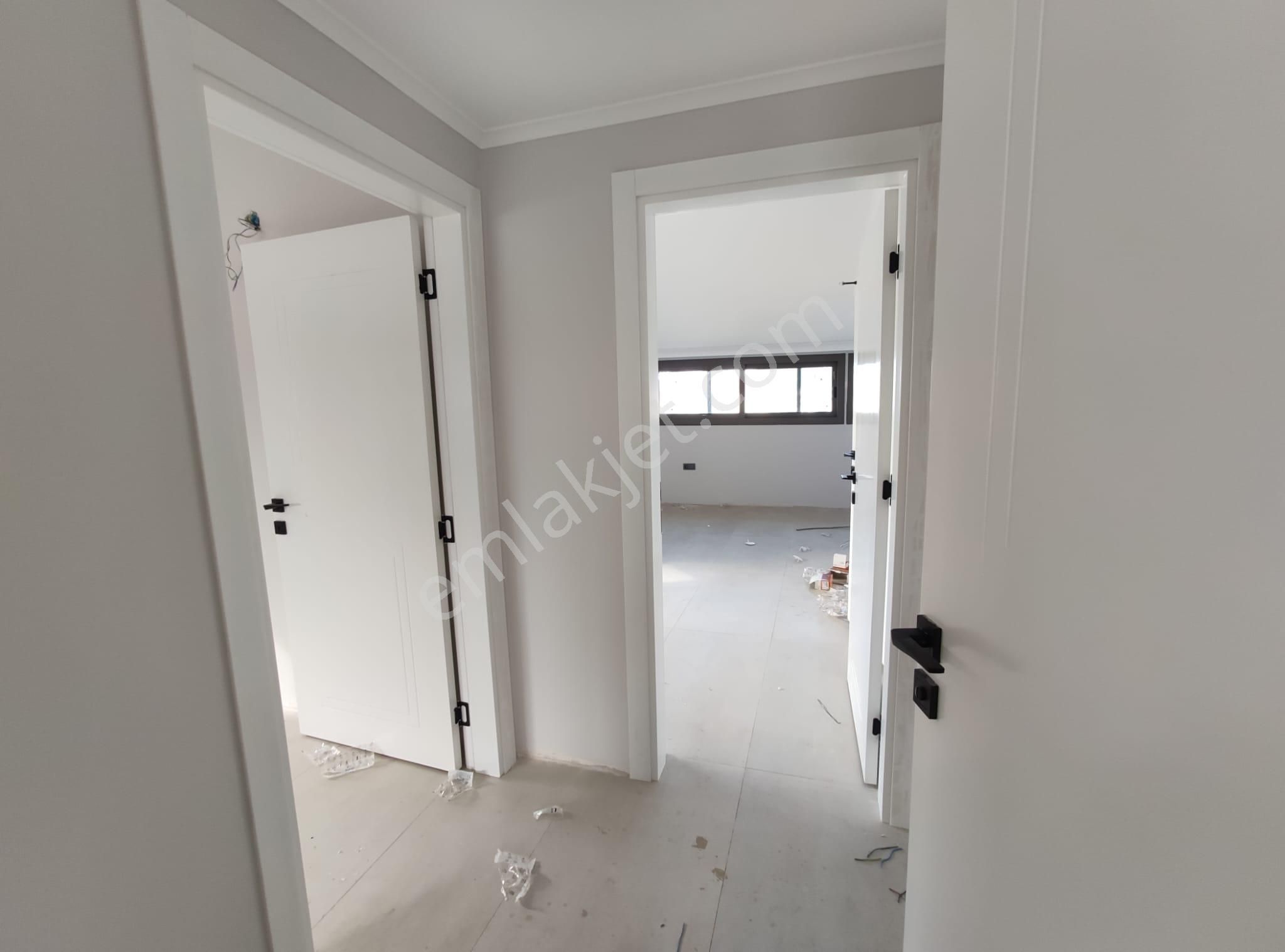 Stop’tan Çatalarık’ta 4+1 Havuzlu Tripleks Villa - Görsel 24