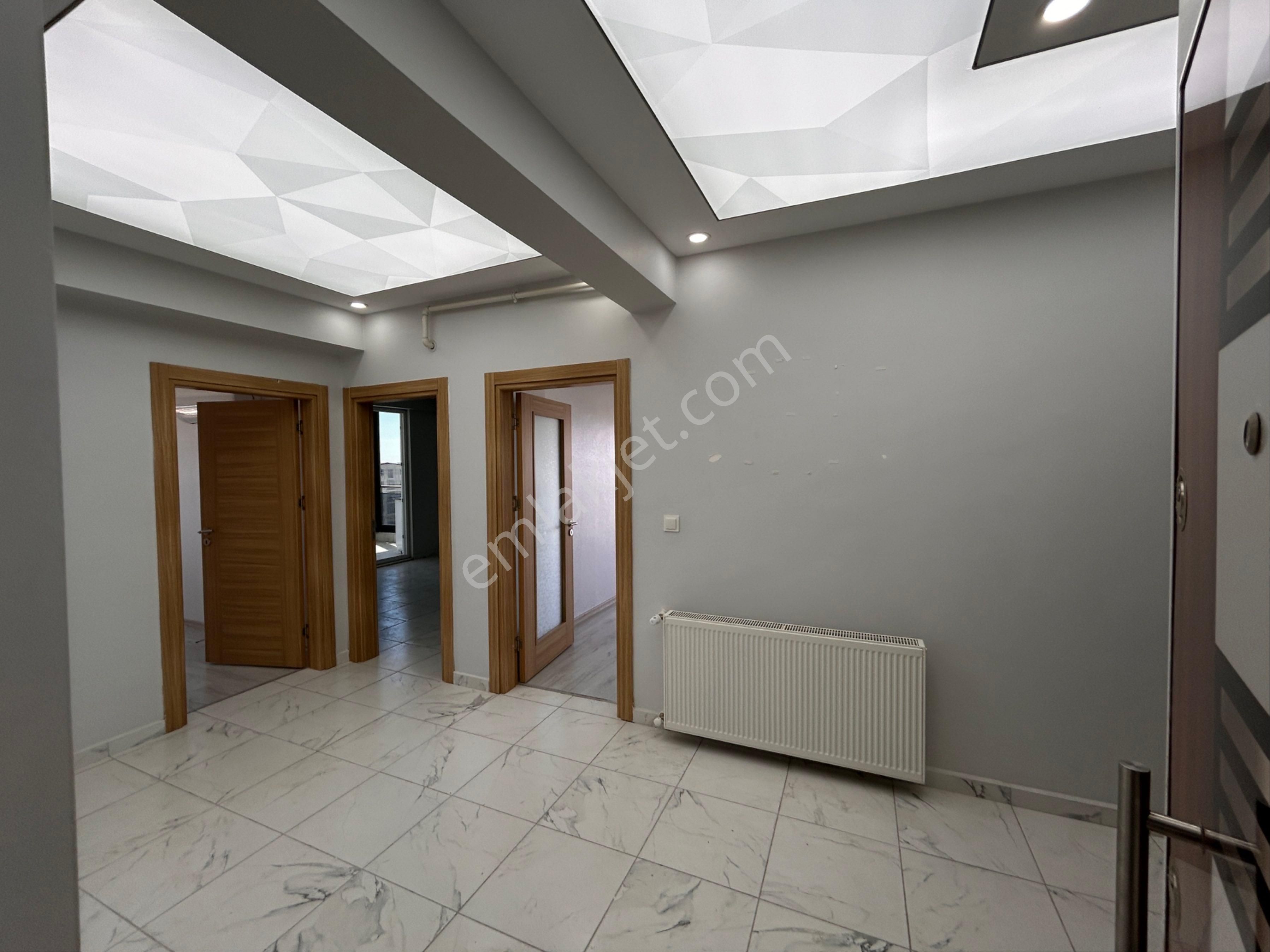 Serik'te 7+2 Penthouse Mükemmel Konum