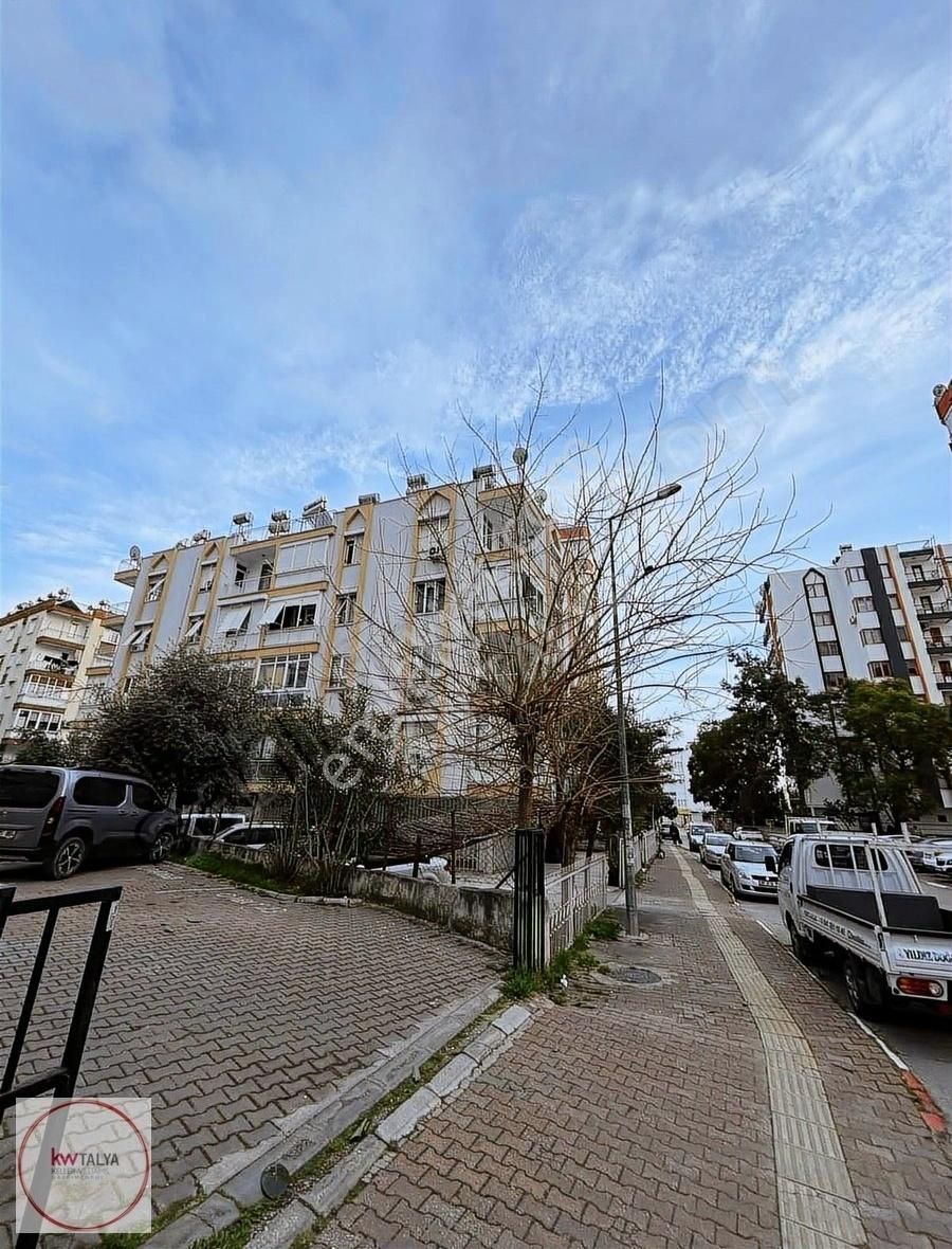 Güvenlik Mah.merkezi Konum Ferah Ayrı Mutfaklı 2+1