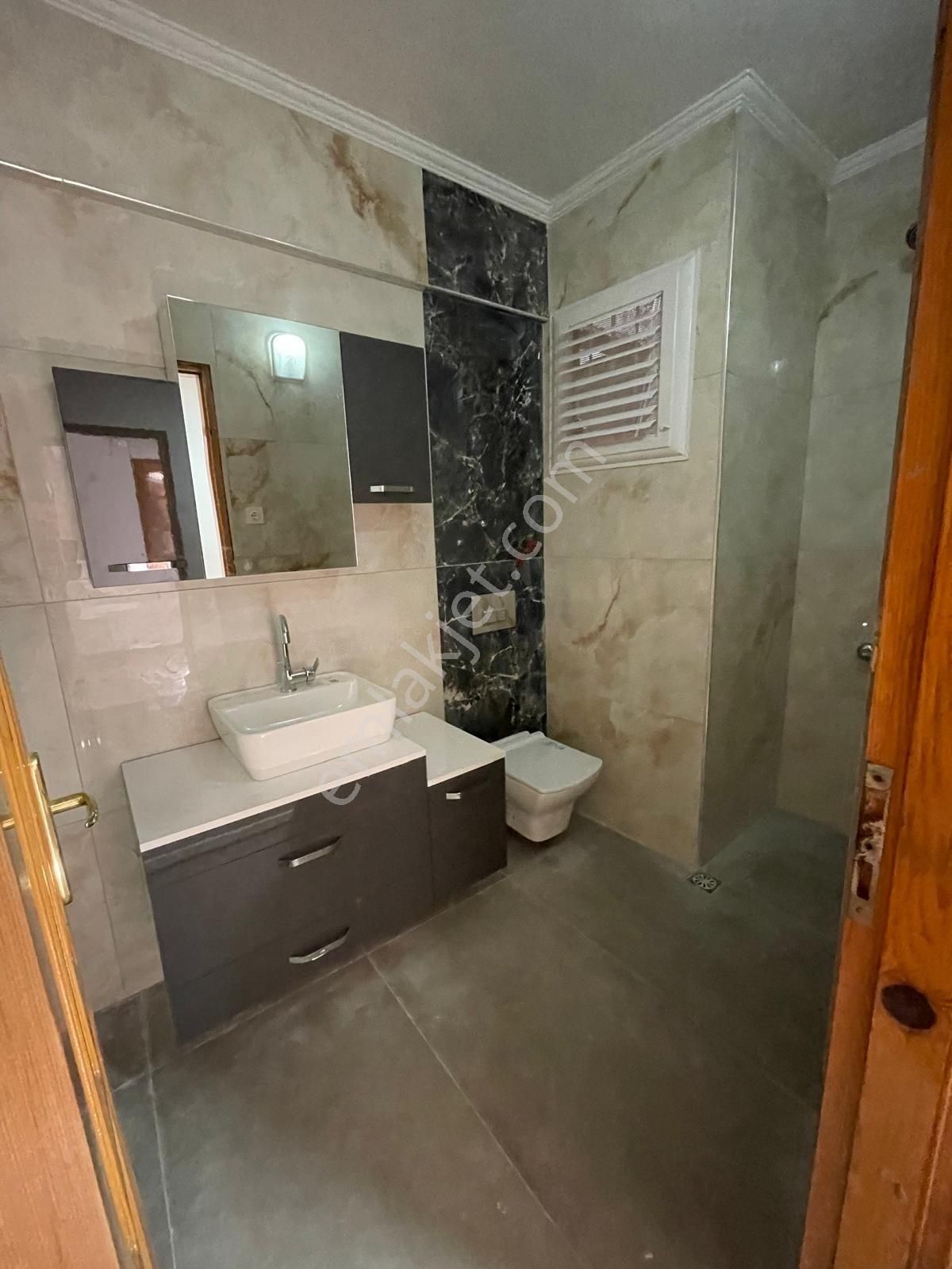 İzmir Seferihisar Ürkmez Doğanbeyede Deniz Tarafında 3+1 Yzlık Villa - Görsel 16