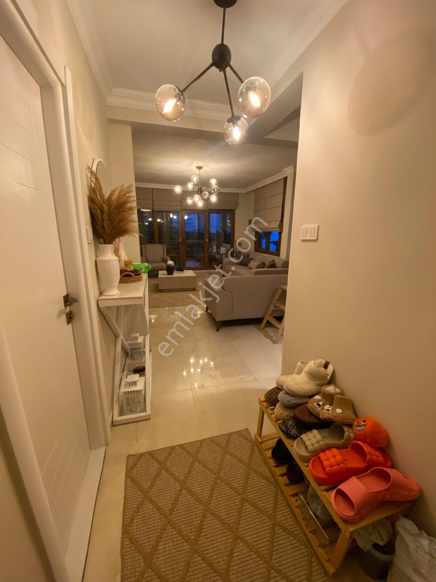 İstanbul İli Silivri İlçesi Gümüşyaka Mahallesi'nde Denize Sıfır Villa. - Görsel 22