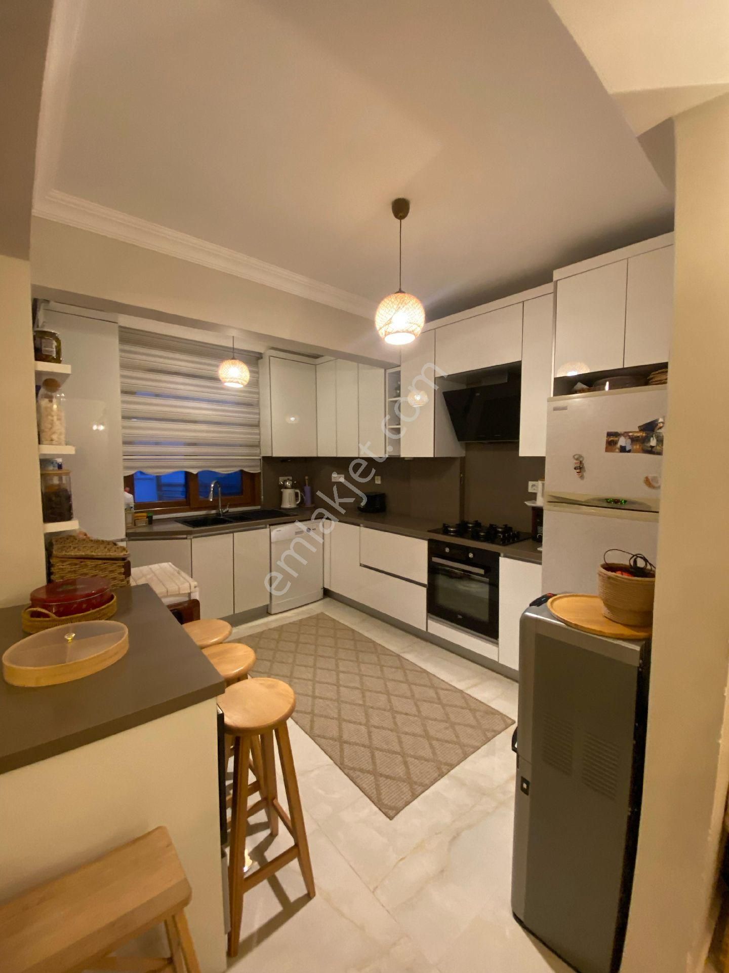 İstanbul İli Silivri İlçesi Gümüşyaka Mahallesi'nde Denize Sıfır Villa. - Görsel 11