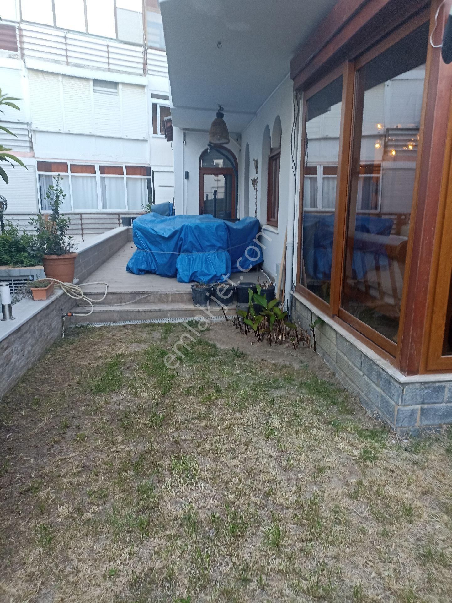 İstanbul İli Silivri İlçesi Gümüşyaka Mahallesi'nde Denize Sıfır Villa. - Görsel 2