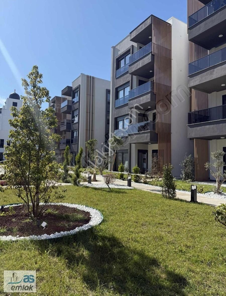 Sorgunda Site İçerisinde Sıfır Arakat 3+1 Daire 136m2