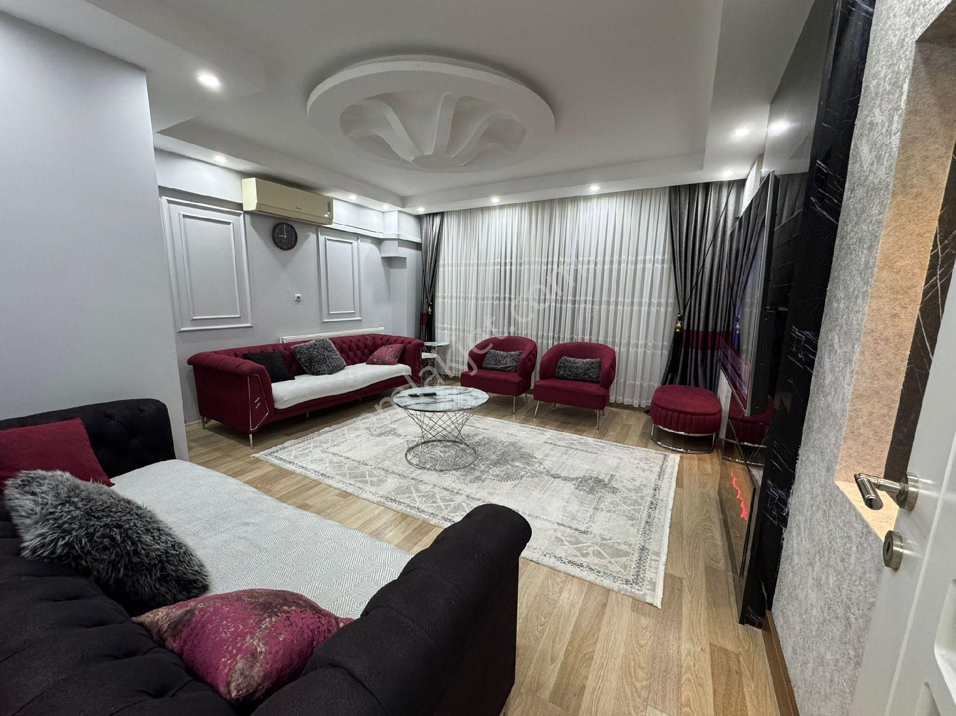 Satılık 3+1 Net 134 M2 Site İçerisinde Lüks Daire 6/3.katında