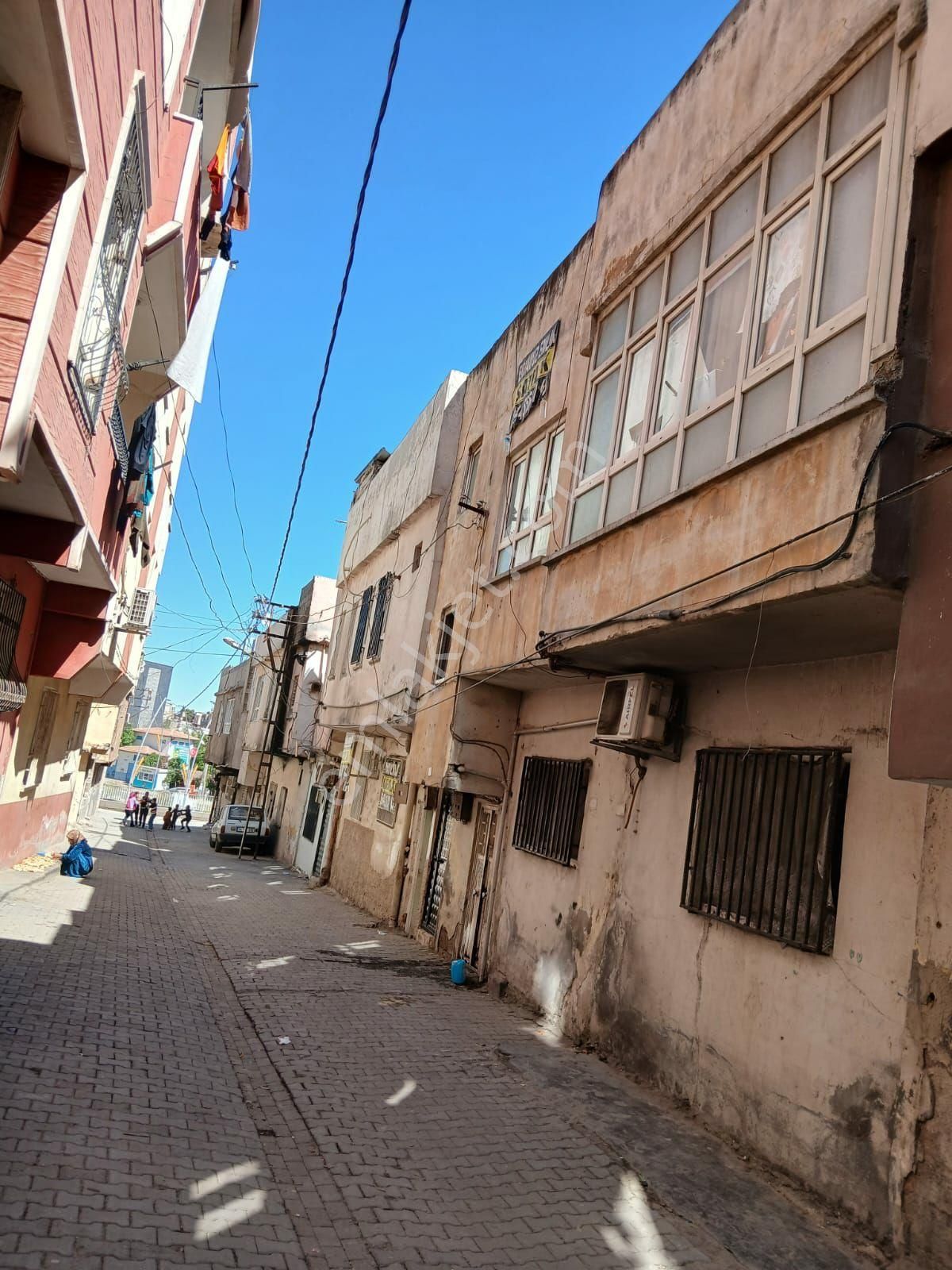 Eryavuz Dan Bağlarbaşında,ana Yola Yakın,kentsele Yakın,piazzaya Yakın,şok Fiyat!uygun
