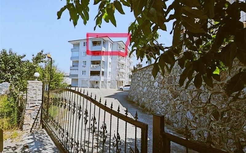 Nur Emlak Acil Serdivan Kemalpaşa Mah.site İçi 2+1 Satılık Daire