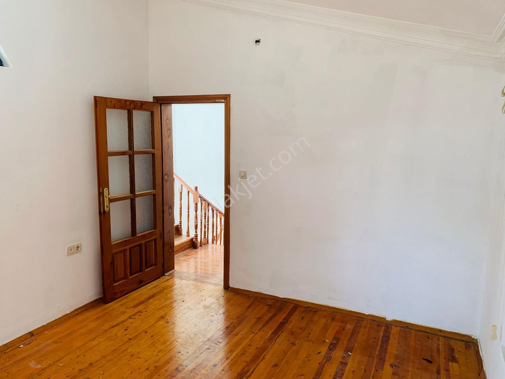 Emlakparktan Keşeflide Site İçi Kiralık 3+1 Villa - Görsel 9