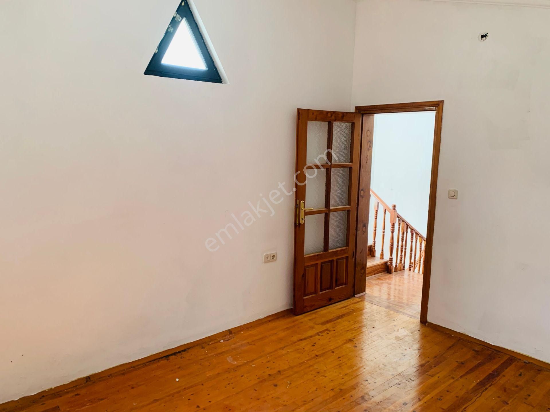 Emlakparktan Keşeflide Site İçi Kiralık 3+1 Villa - Görsel 10