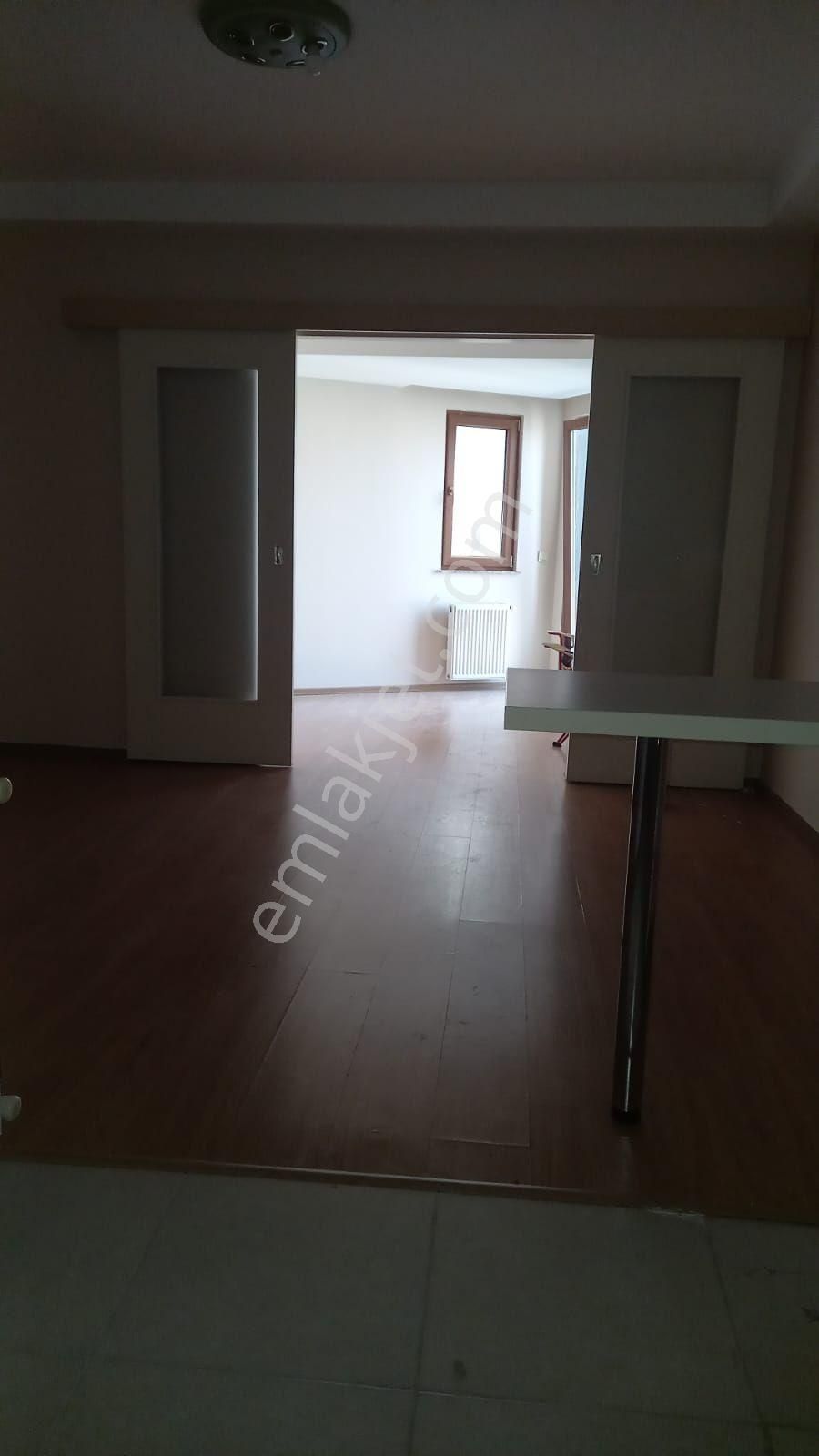 Papatya Residence 2 Merkezi Konumda Kiracısız Stüdyo Tarzı 1+1 - Görsel 3