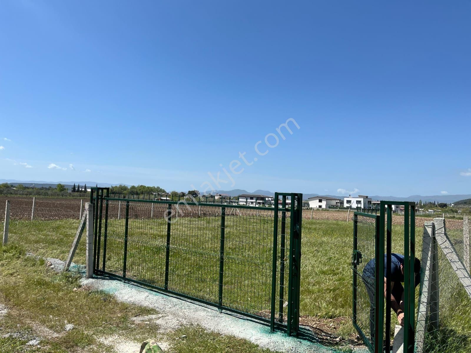 Acill Buca Karaağaçda 880m2 Resmi Hisse Tapulu Etrafı Çevrili Satılık Tarla(arsa) - Görsel 6