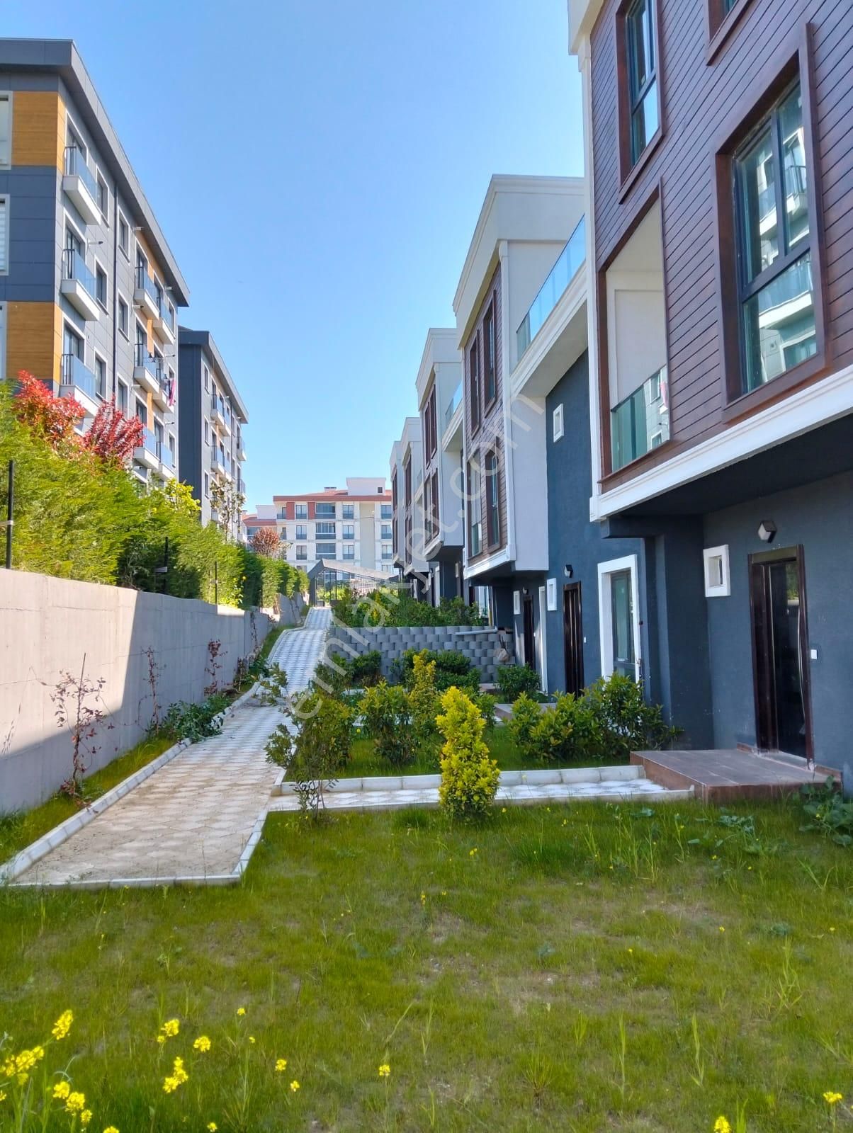 Silivri Merkezde Satılık 5+2 Bahçeli Tripleks Villa - Görsel 32