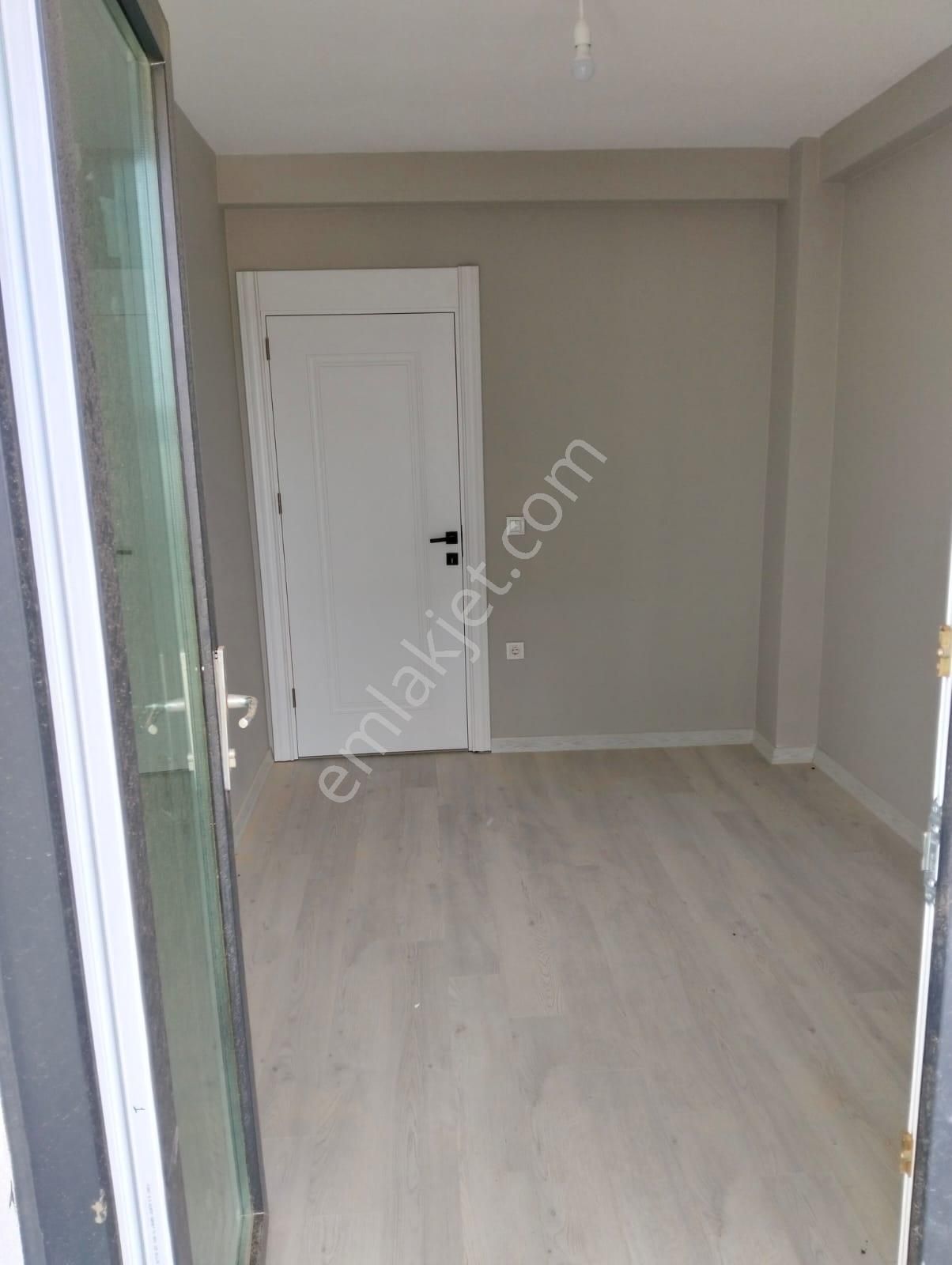 Silivri Merkezde Satılık 5+2 Bahçeli Tripleks Villa - Görsel 13