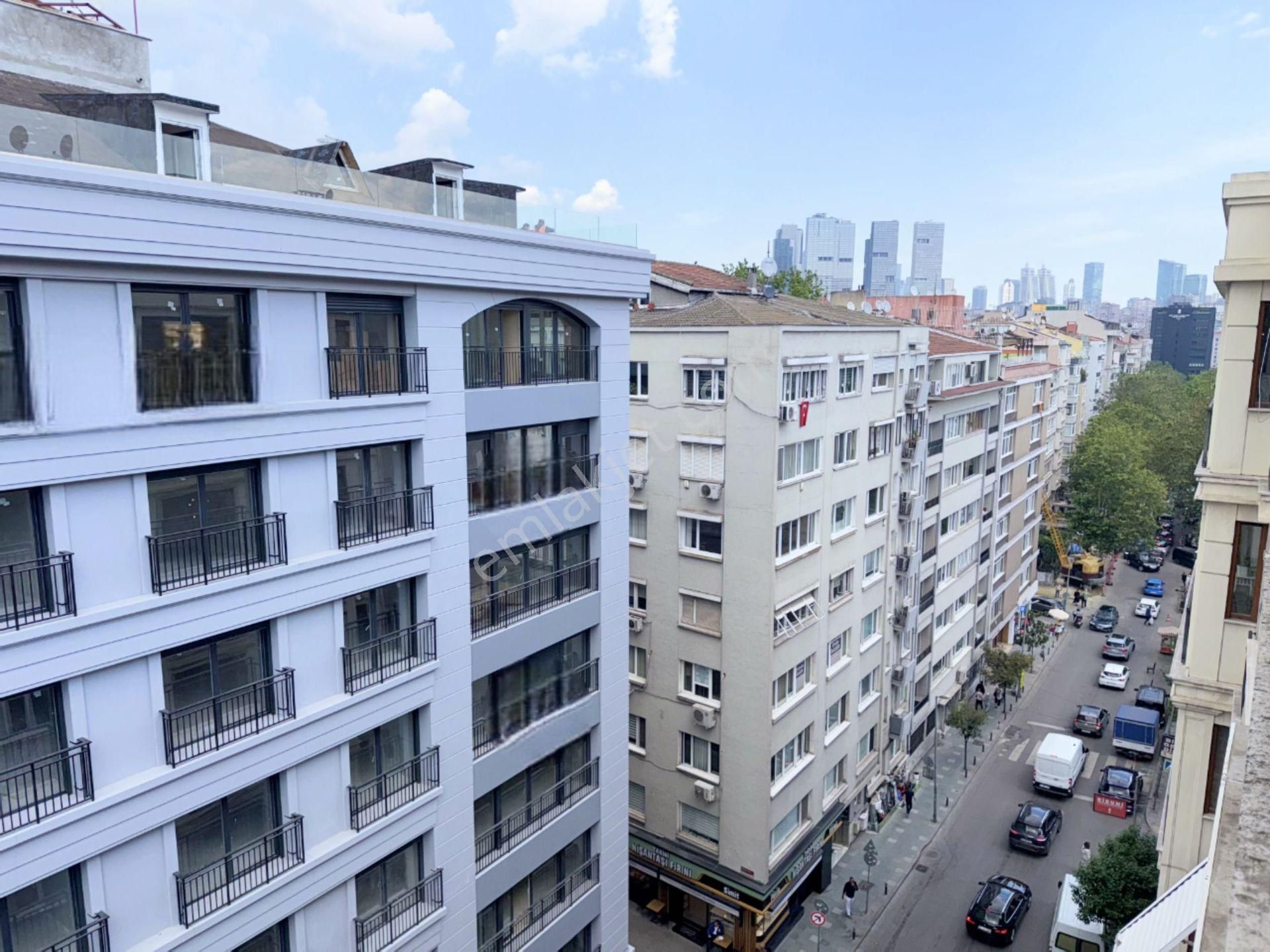 Valikonağı Caddesi'nde; 100m2 Bakımlı, Aydınlık 3+1 Köşe Daire - Görsel 7