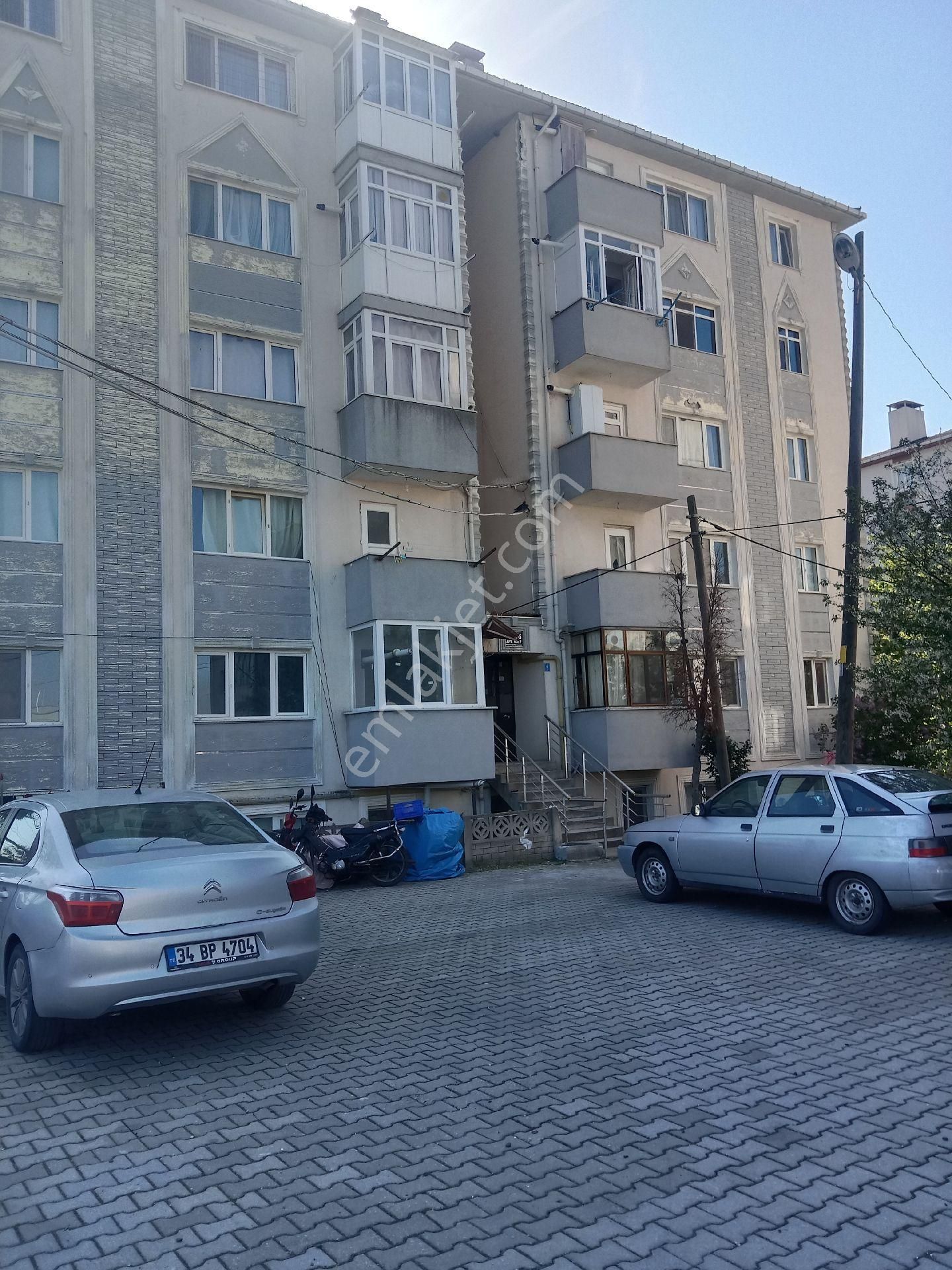 Muratlı Rota Emlak Tan Muradiye Mah Göçmen Konutlarında Satılık Daire