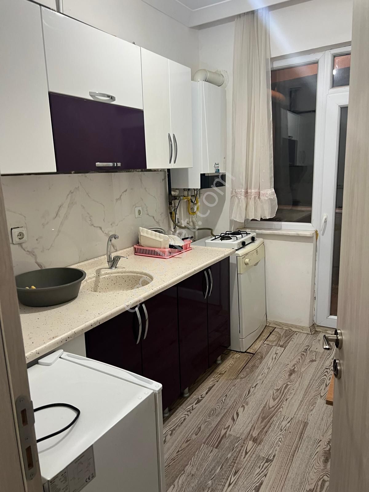 Şehitlermah Üniversite Karşısında Kiralık 1+1 Eşyalı Daire