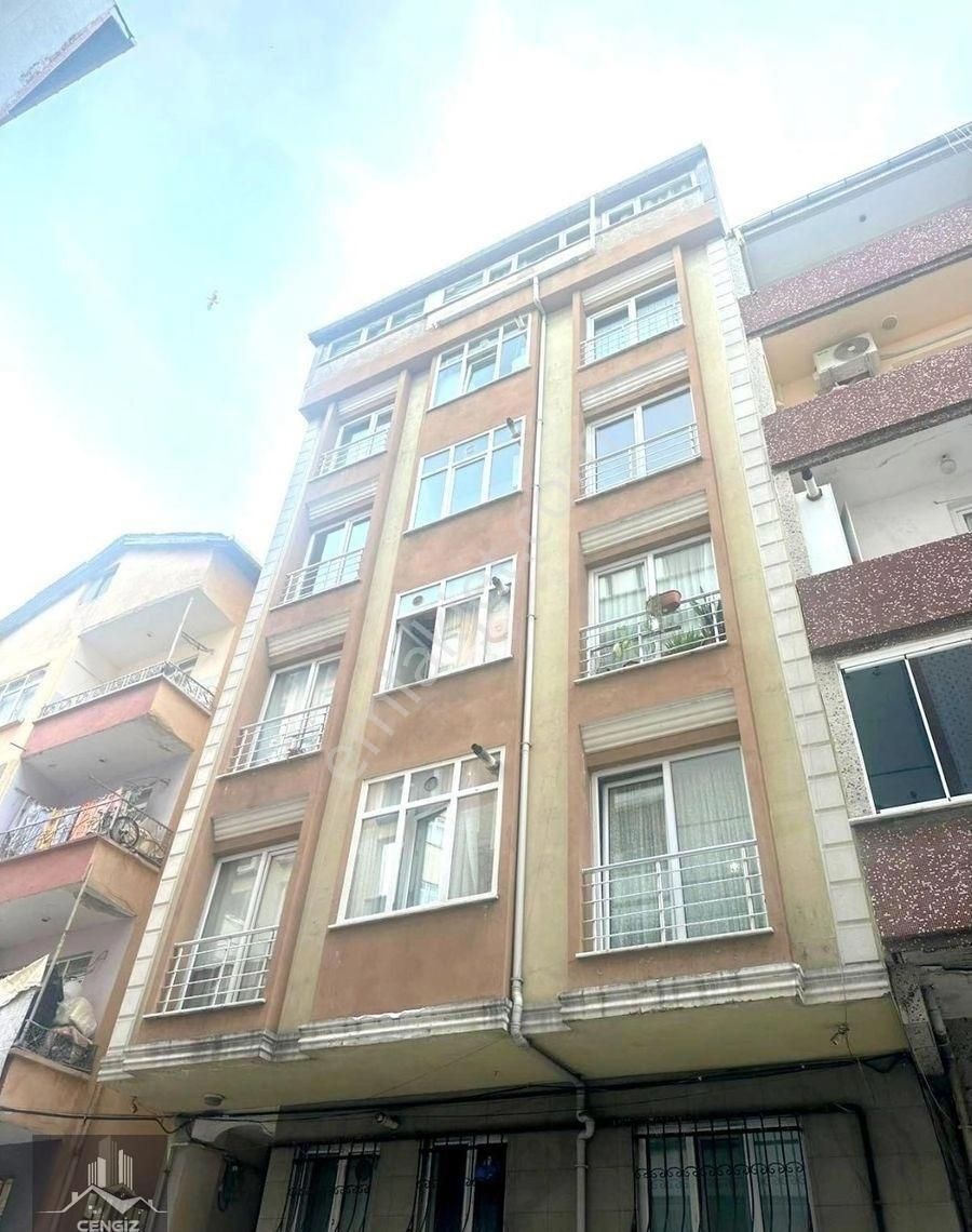 Cengiz Emlak Yenibosna Safa Hastanesi Yakını 3 Kat Daire Boş Krediye Uygun