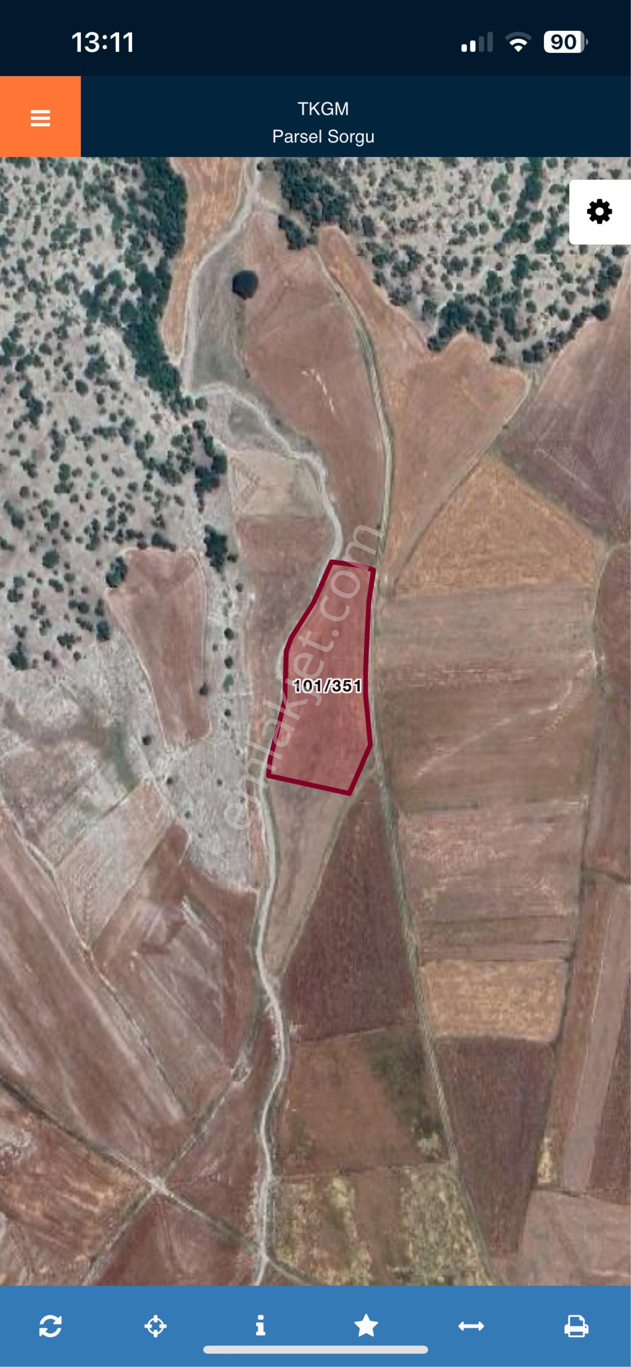 Aslanapa Çukurca’da Yolu Mevcut Tarla