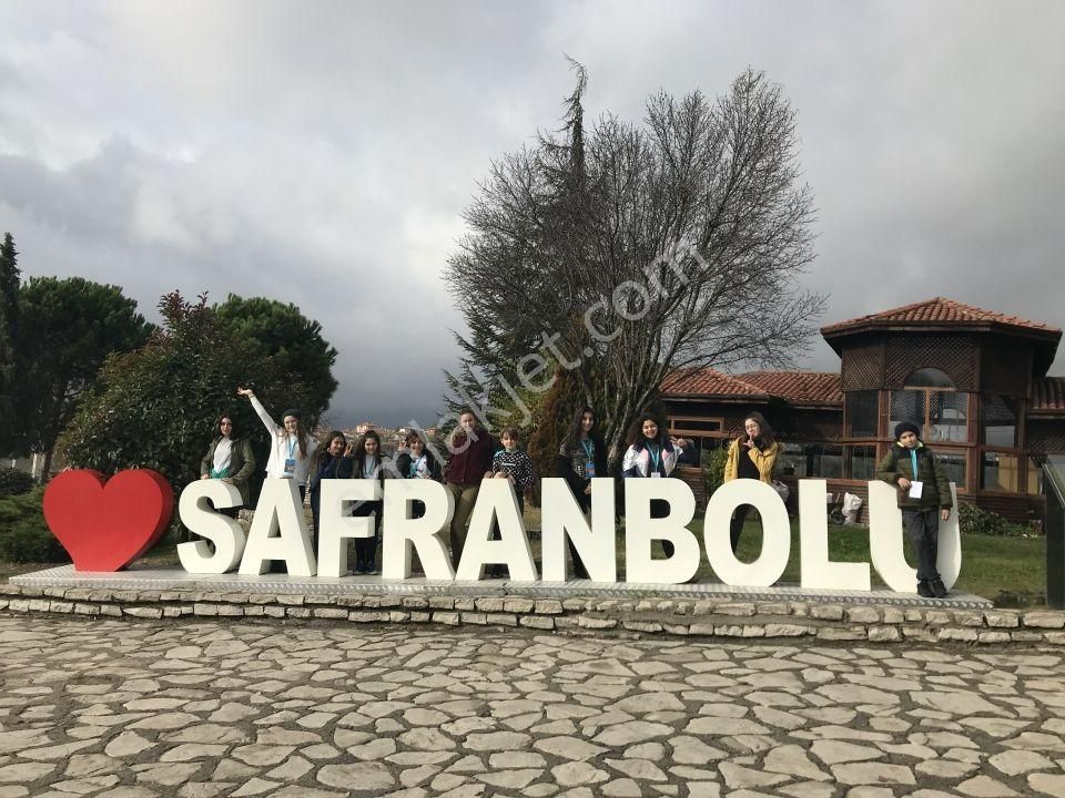 Çekmeköy Merkez Mah Safranbolu Evlerinde Süper Doublex Satılık