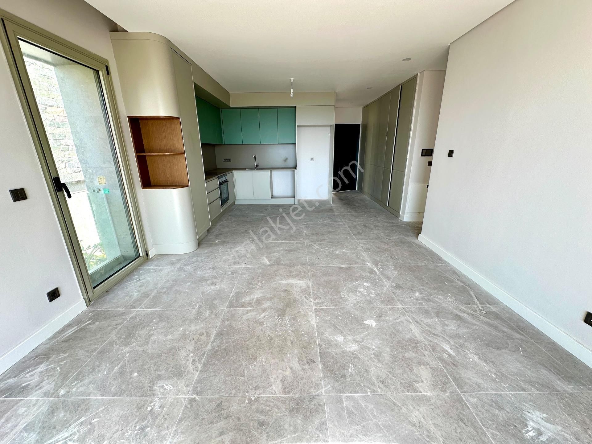 Bodrum Turgutreis'te Muhteşem Deniz Manzaralı Sıfır Lüks Daire - Görsel 18