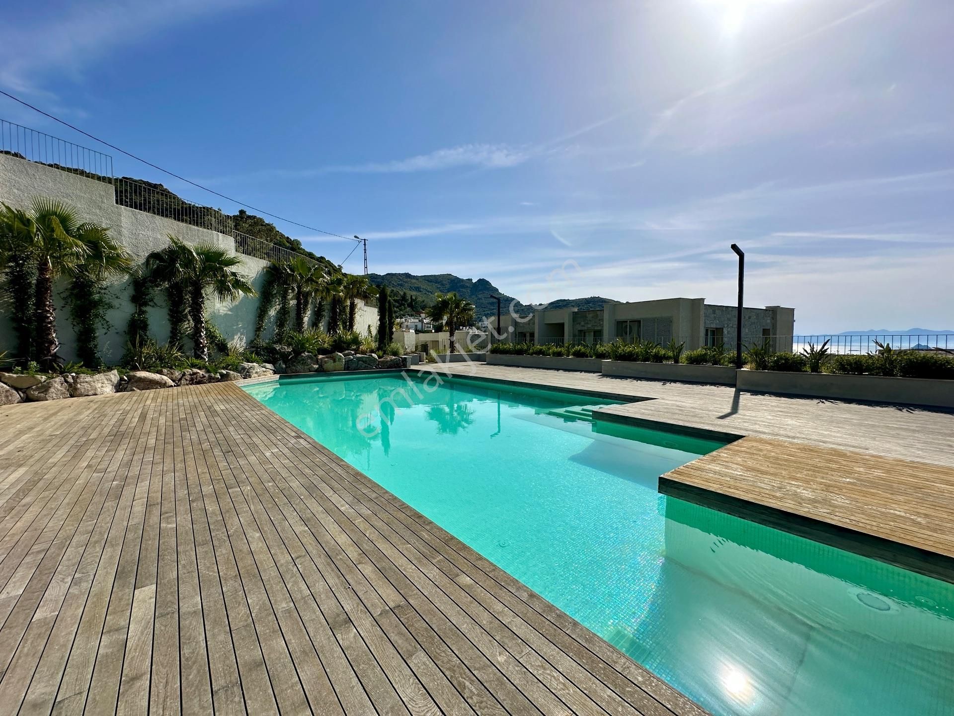 Bodrum Turgutreis'te Muhteşem Deniz Manzaralı Sıfır Lüks Daire - Görsel 4