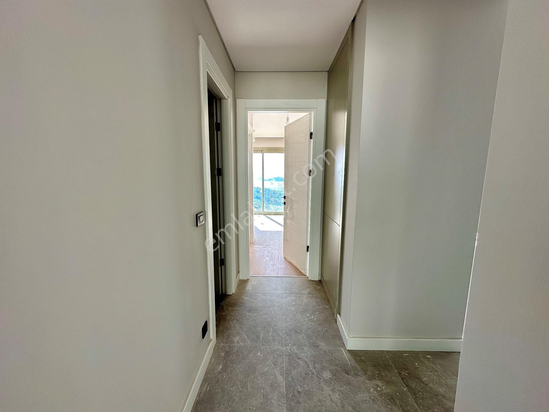 Bodrum Turgutreis'te Muhteşem Deniz Manzaralı Sıfır Lüks Daire - Görsel 23