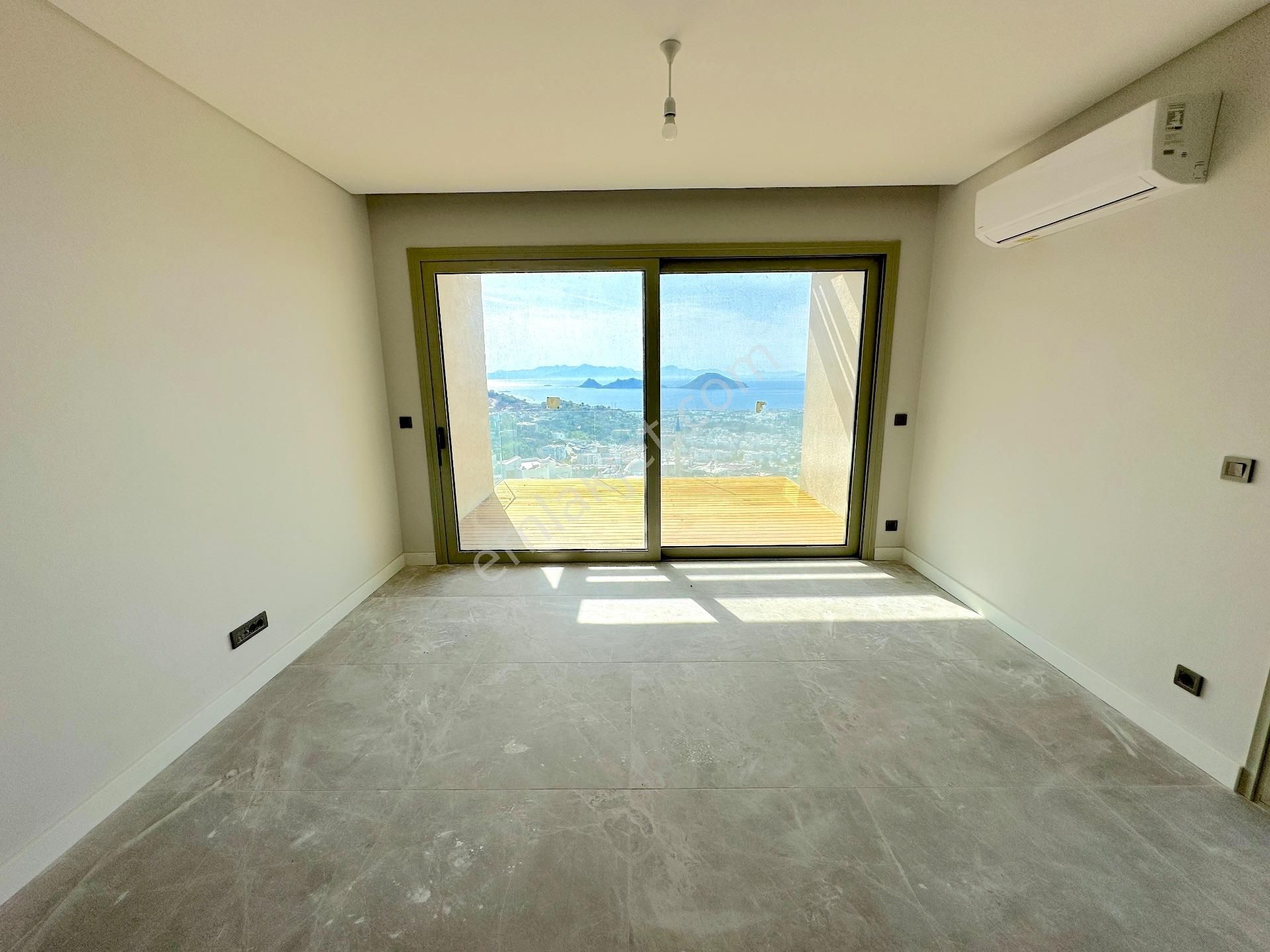 Bodrum Turgutreis'te Muhteşem Deniz Manzaralı Sıfır Lüks Daire - Görsel 12