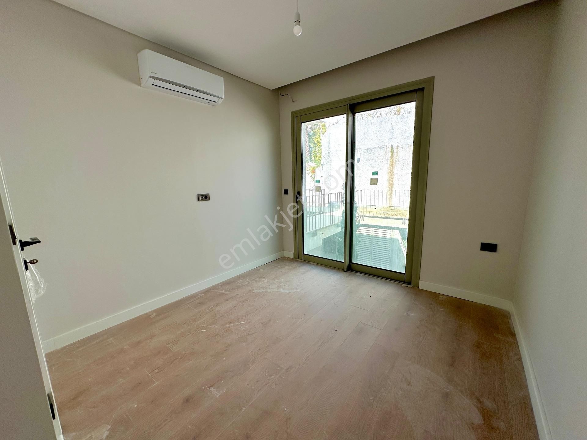 Bodrum Turgutreis'te Muhteşem Deniz Manzaralı Sıfır Lüks Daire - Görsel 34