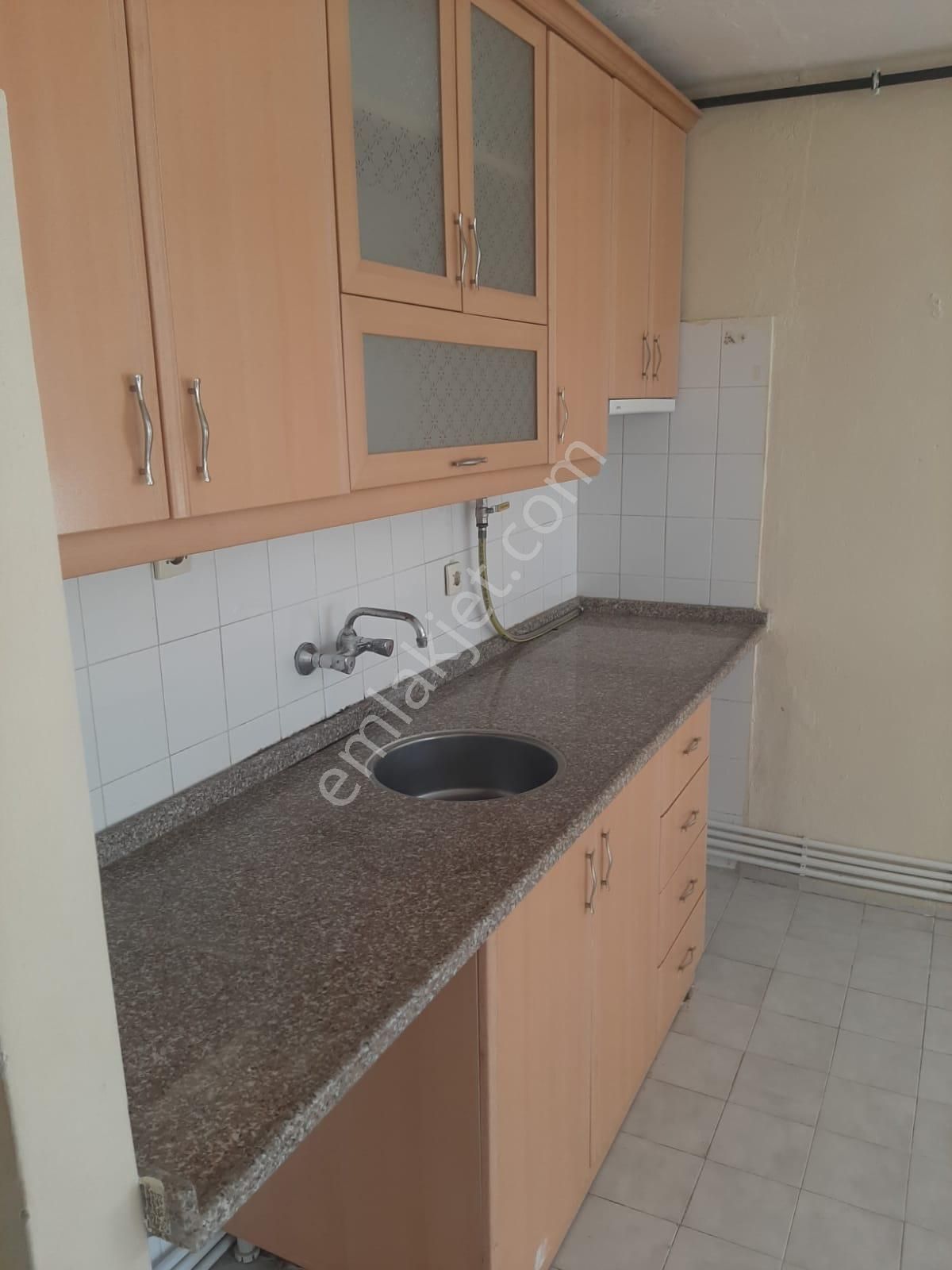 Bornova Evka-4 Kombili Kiralık 2+1 18.000