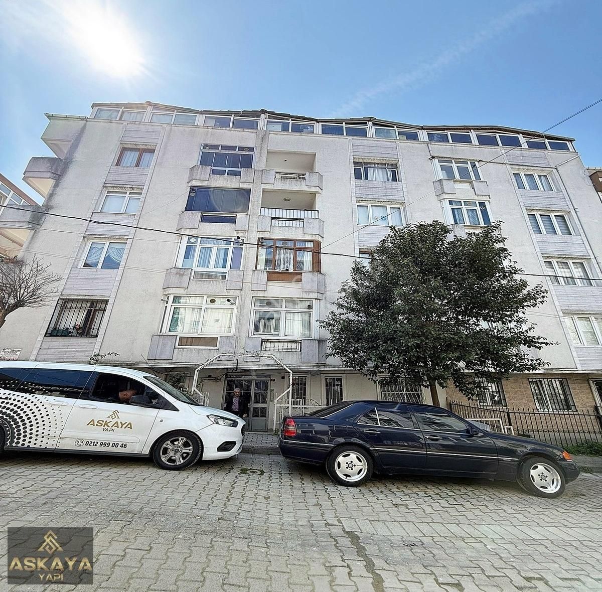 Cadde Üzerinde 3+1 Geniş Ailelere Özel Fırsat Daire ! ! !
