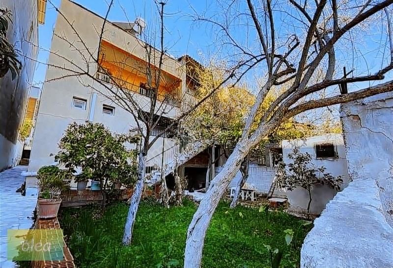 Milas Gümüşlük Mahallesinde Arsasıyla Beraber Satılık