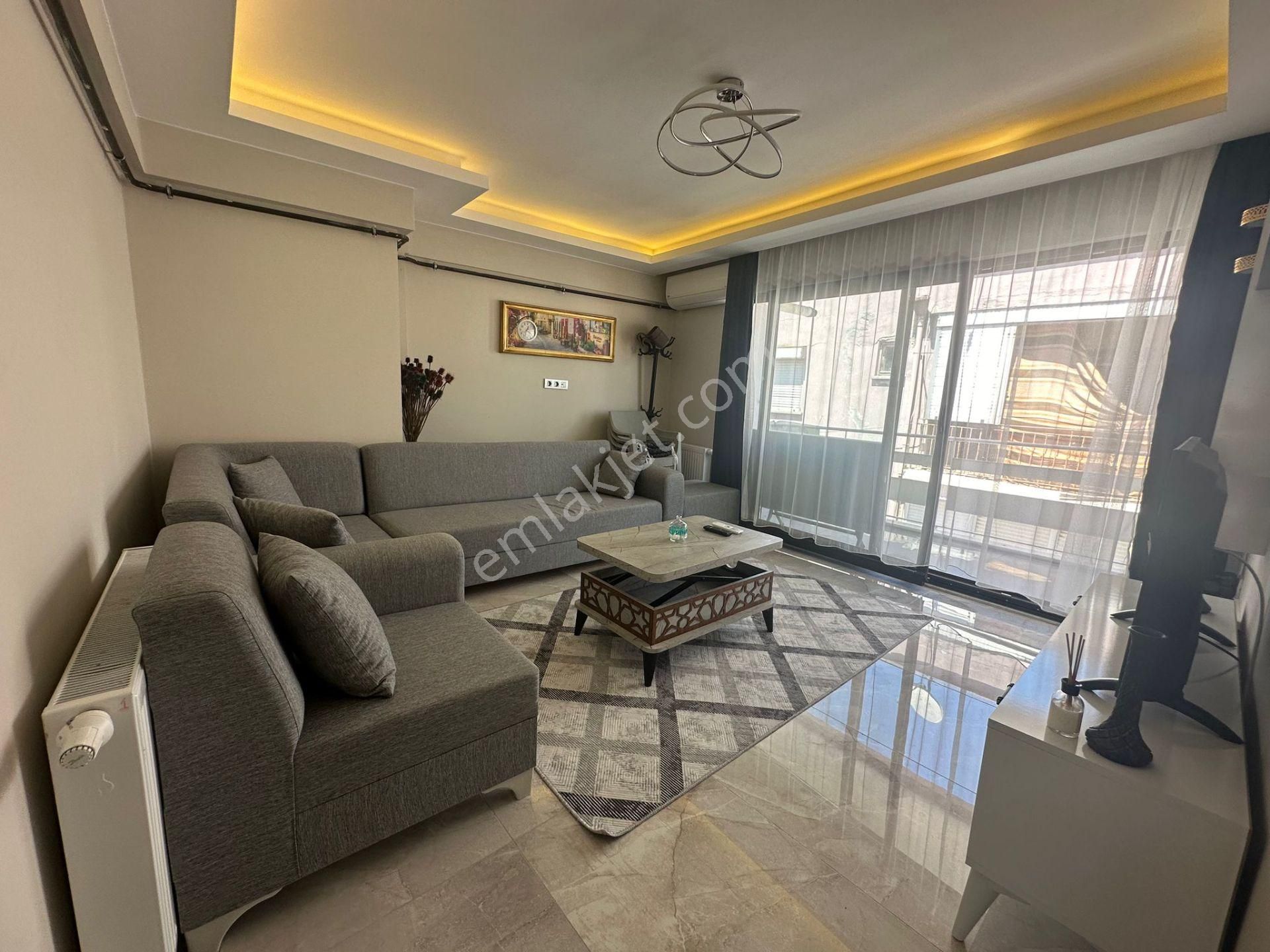 Gemlik Kumlada Deniz Manzaralı Full Eşyalı 2+1 Satılık Daire