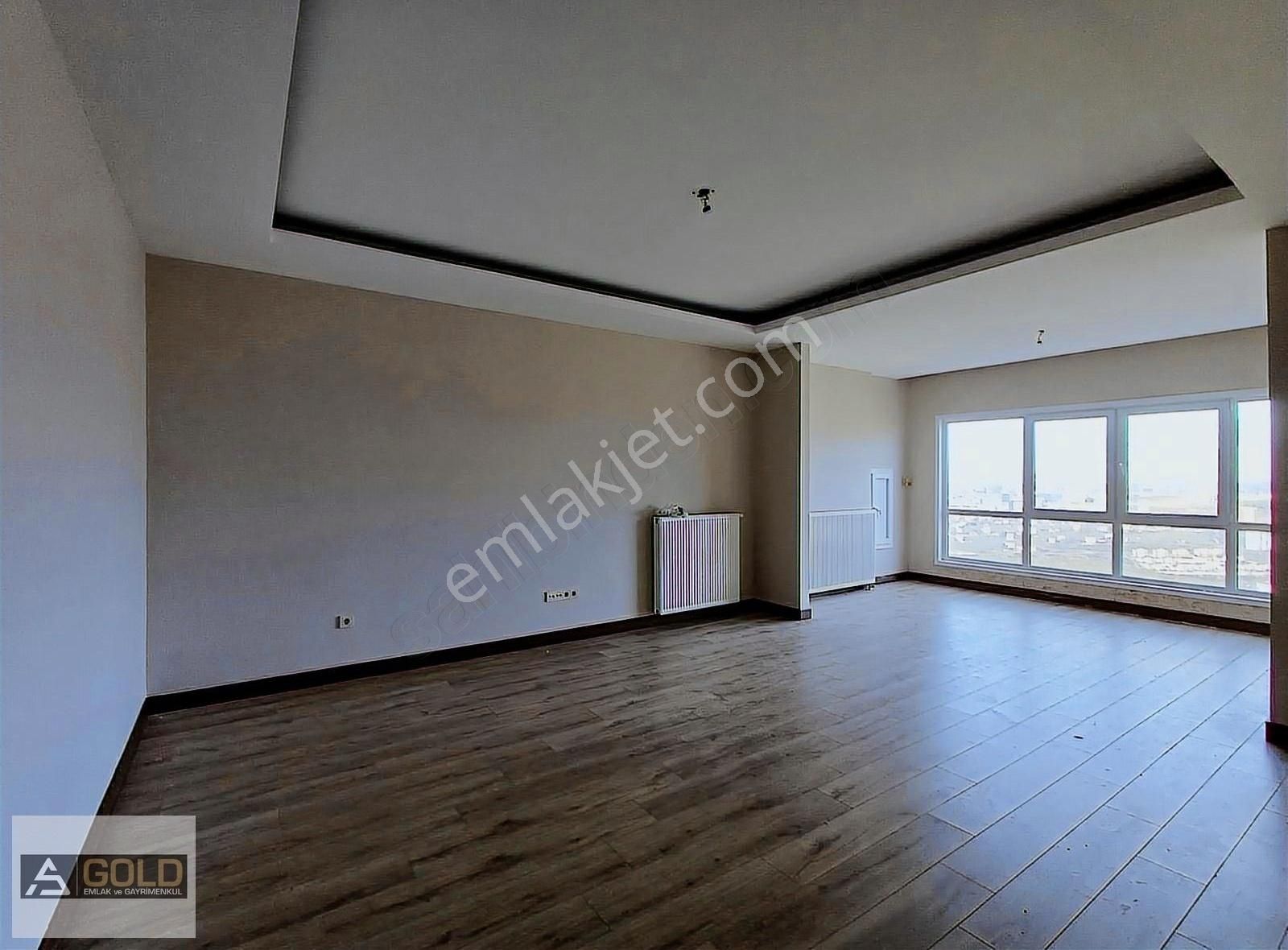 As Gold Emlak'tan Tual'de Kısa Katlı Satılık 3+1 Boş Daire