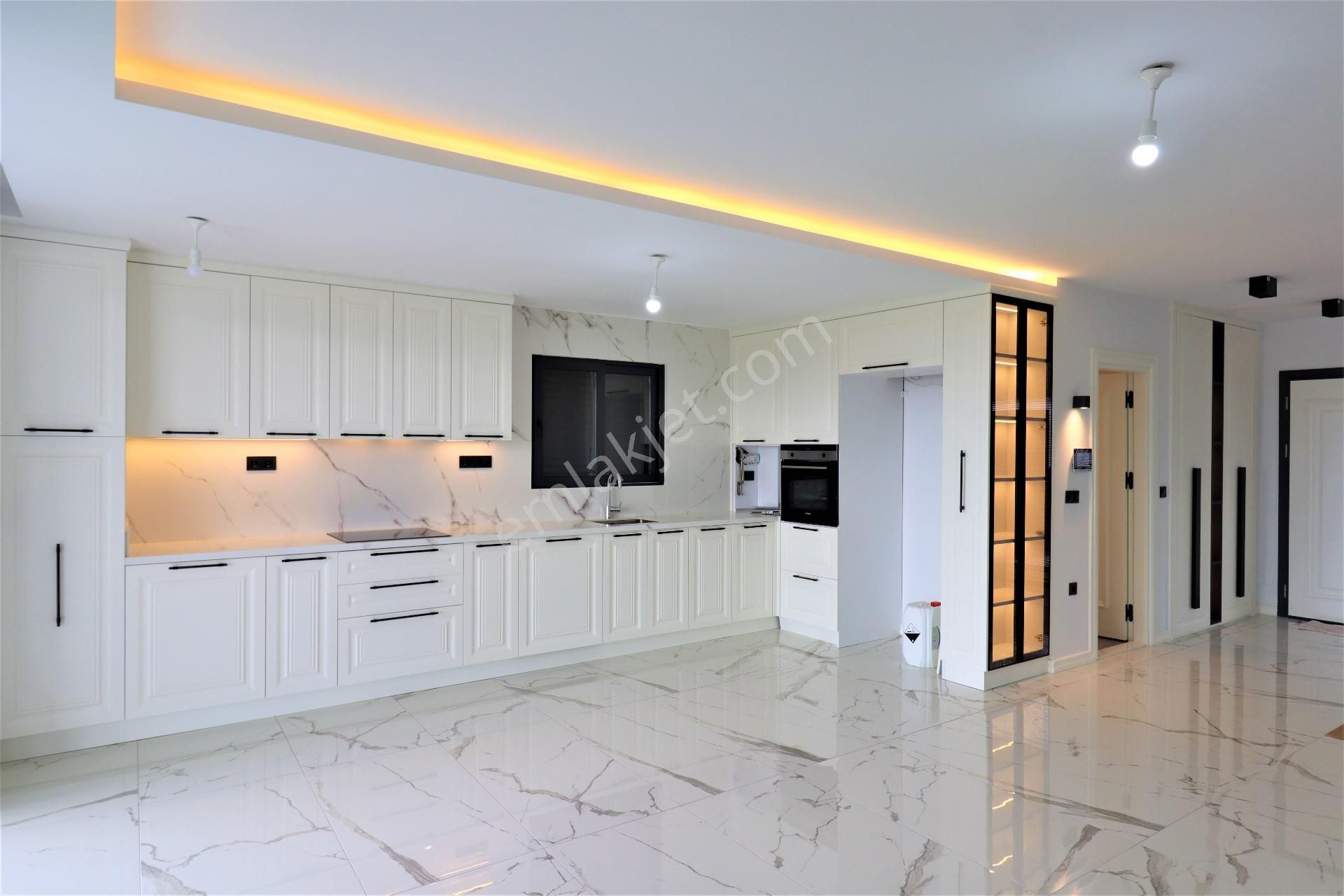 Güre'de Ful Deniz Manzaralı Özel Havuzlu Satılık Villa - Görsel 14