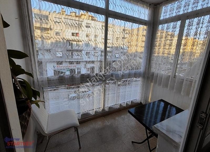 Bahçelievler Cadde Üzerinde Satılık 3+1 Çift Cepheli Daire