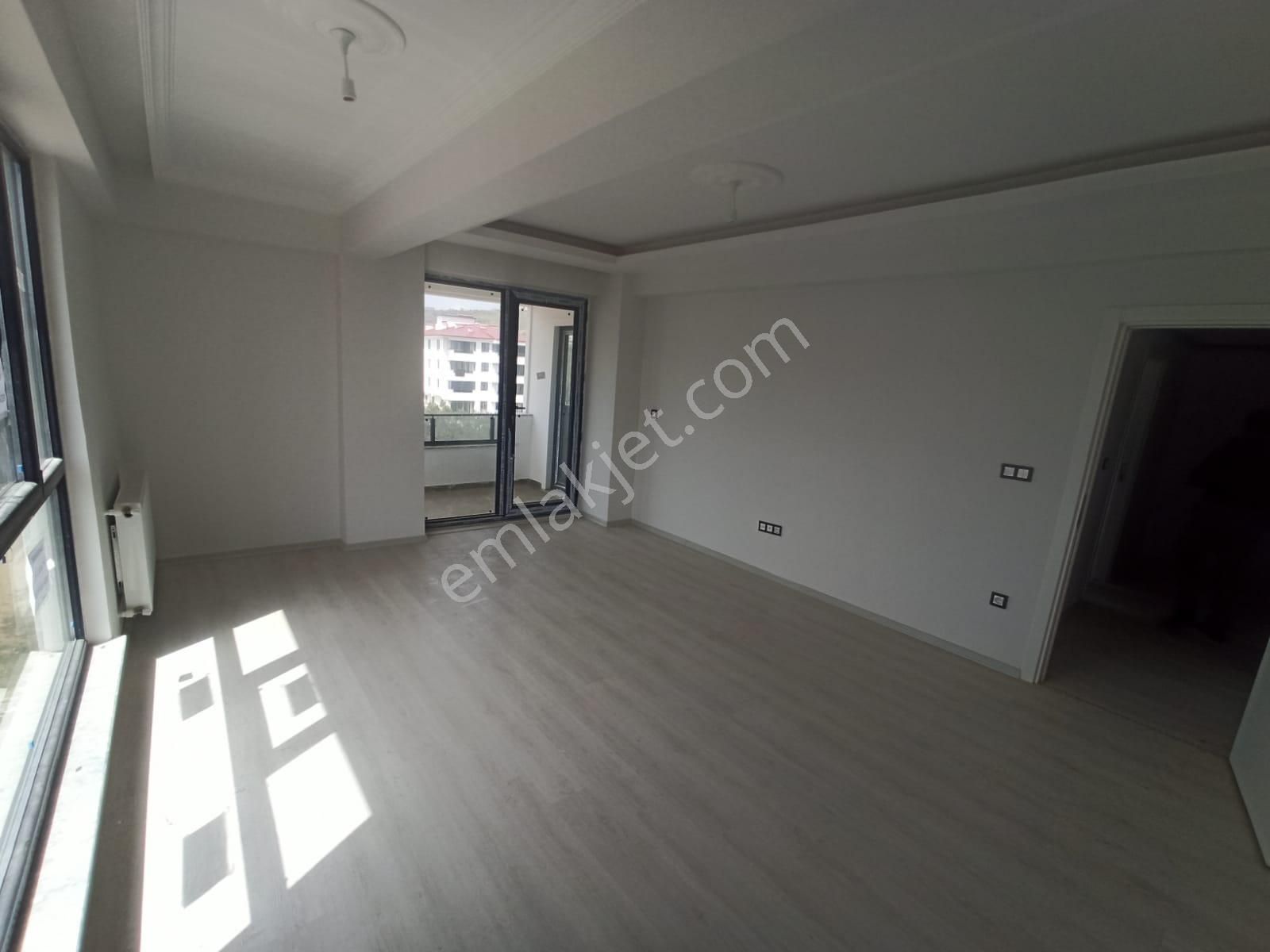 2+1 Sıfır Kiralık Denize Çok Yakın