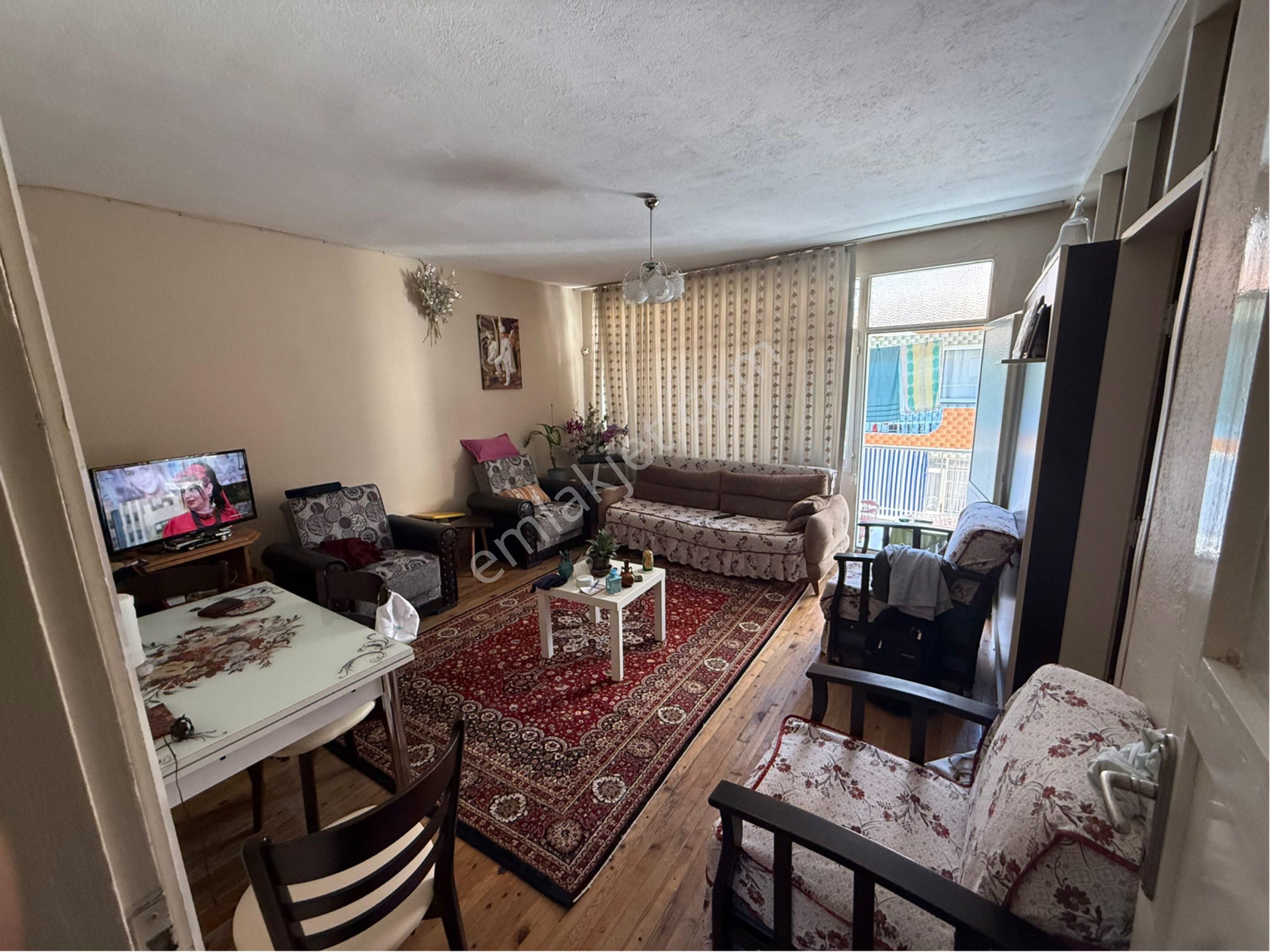 Şemikler'de | Kiralık Daire | 3+1 | Arakat | Limitsiz Emlak
