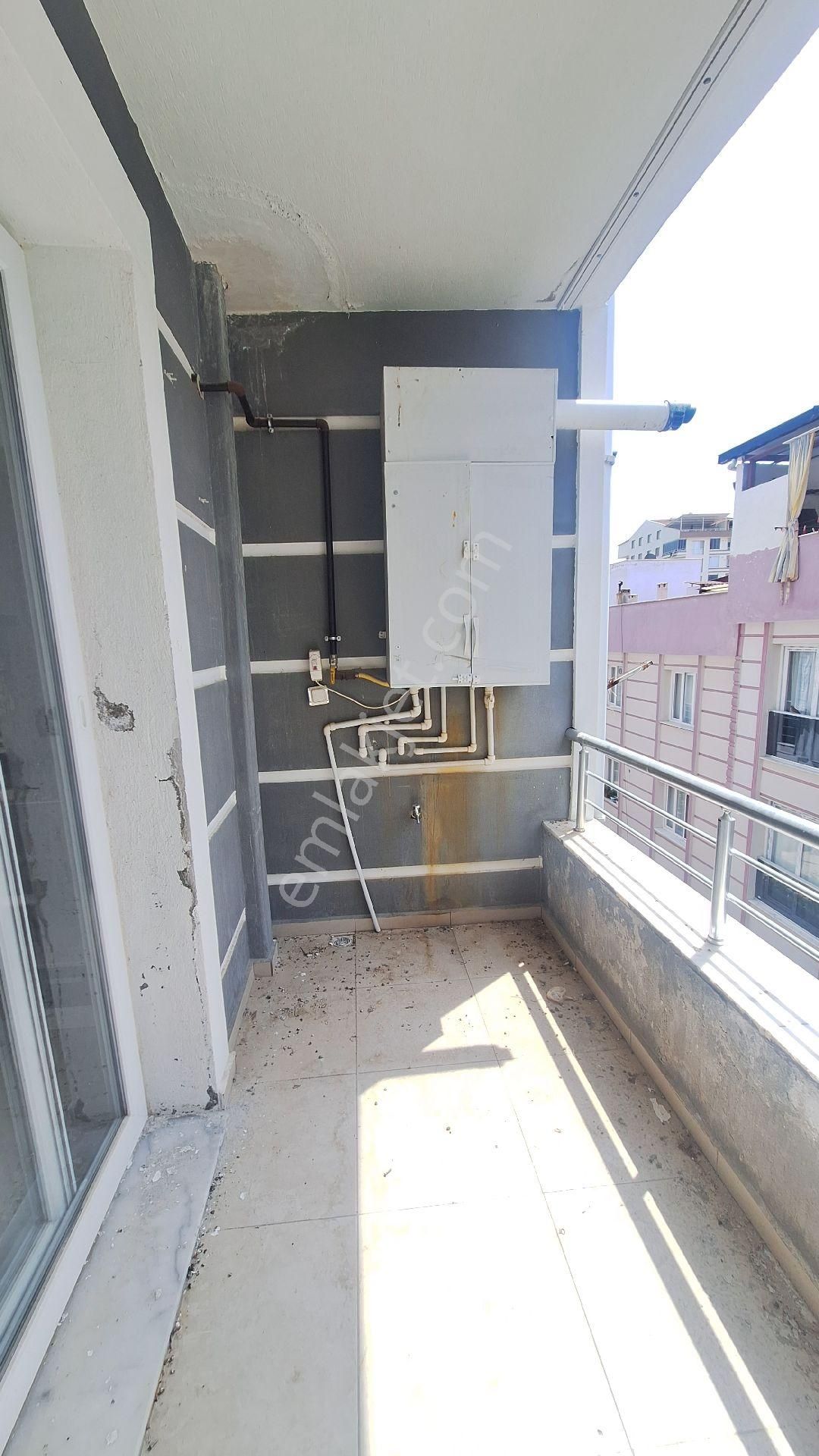 Satilık+1 90 M² Ara Kat Dogal Gazlı Daire - Görsel 5